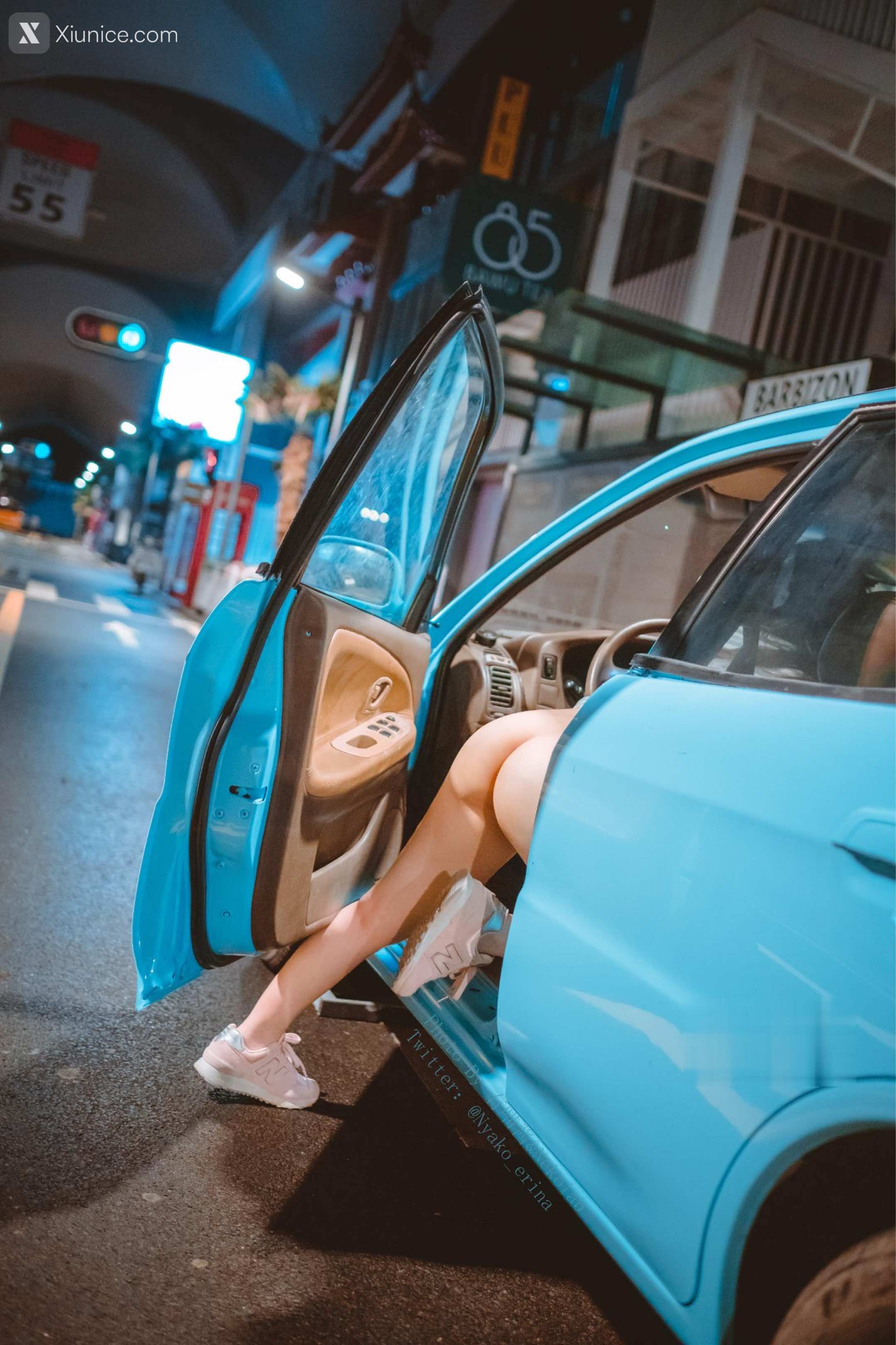 有喵酱 夜晚户外露出 76