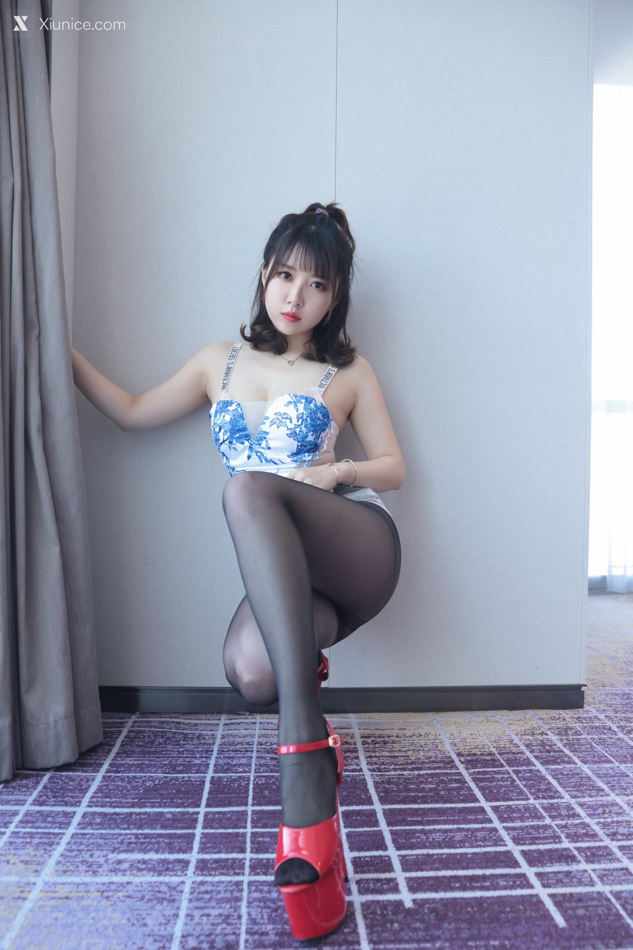 小女巫露娜 青花瓷旗袍 23