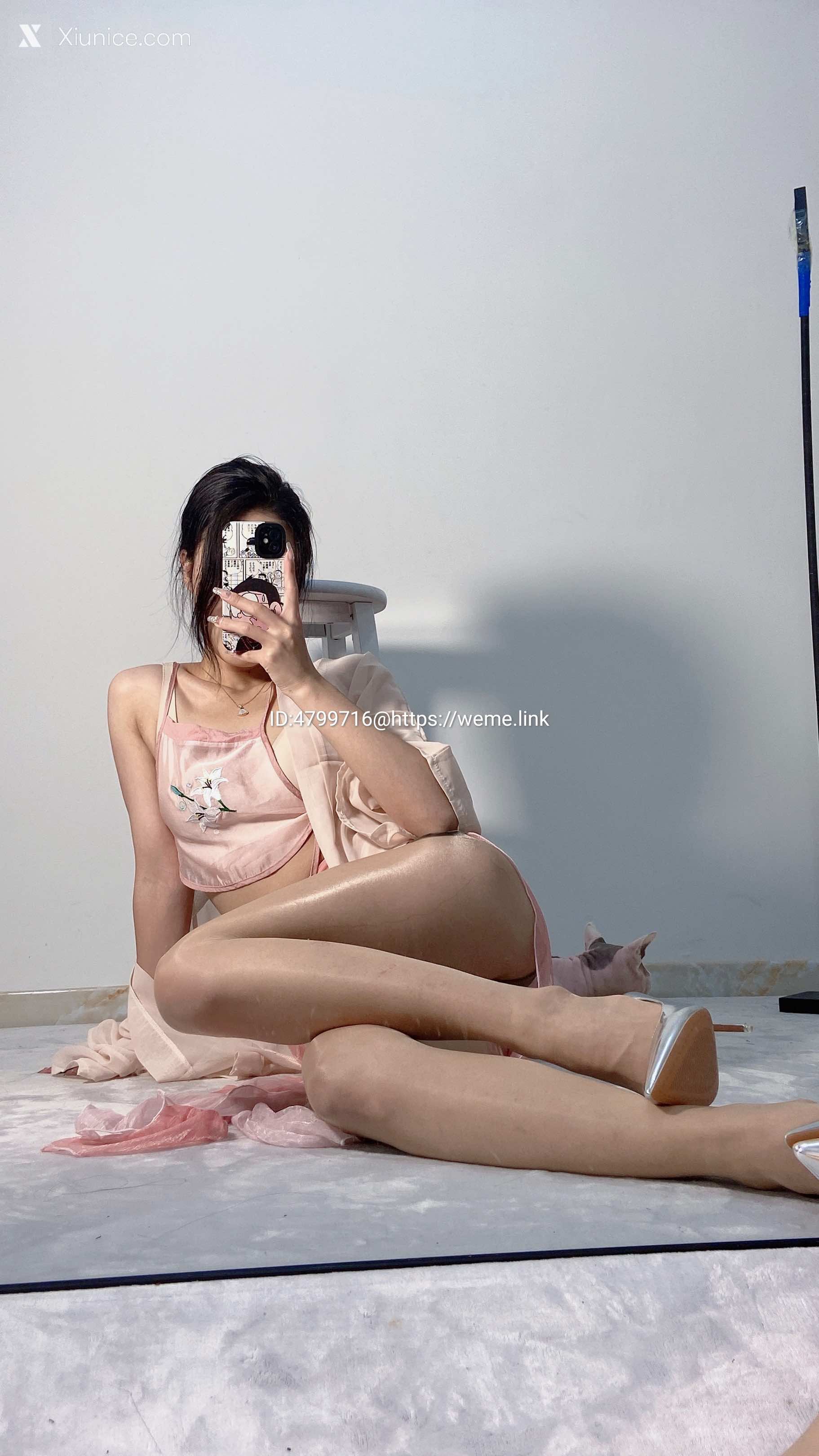 徐绾绾yyyy微密圈系列视图合集 76