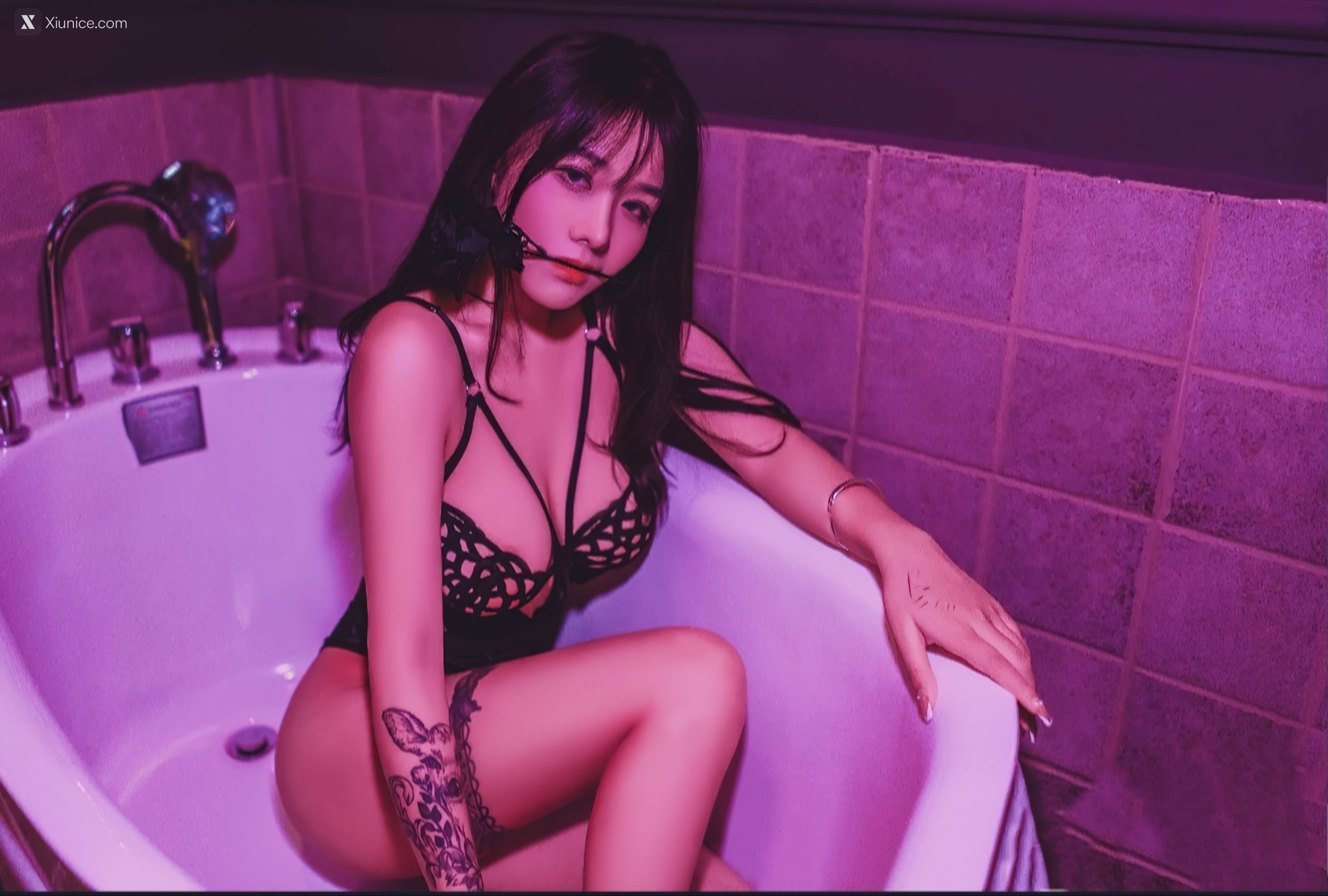 DurexScarlett 高颜值巨乳丰满性感身材写真福利合集 211