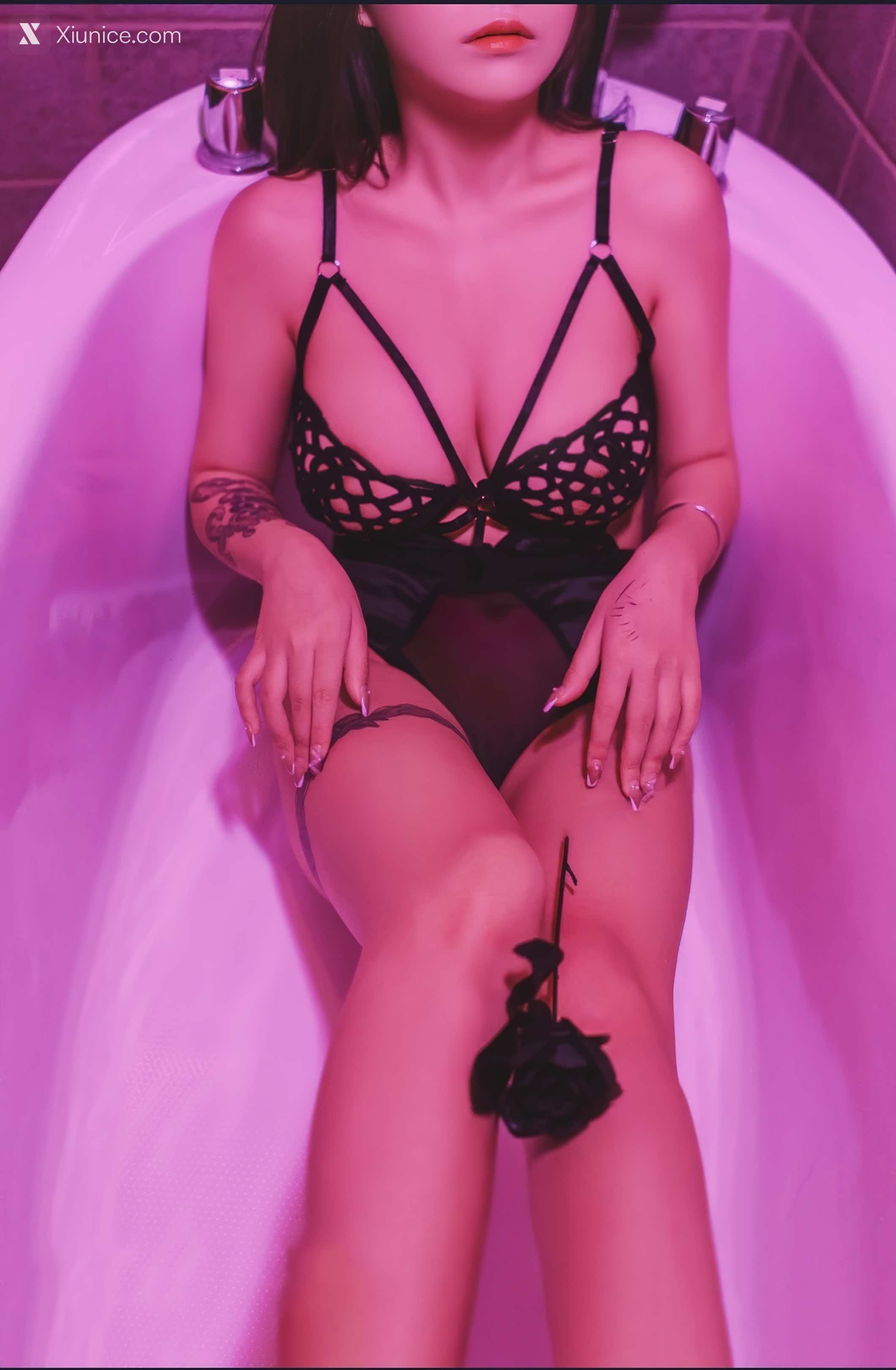 DurexScarlett 高颜值巨乳丰满性感身材写真福利合集 212