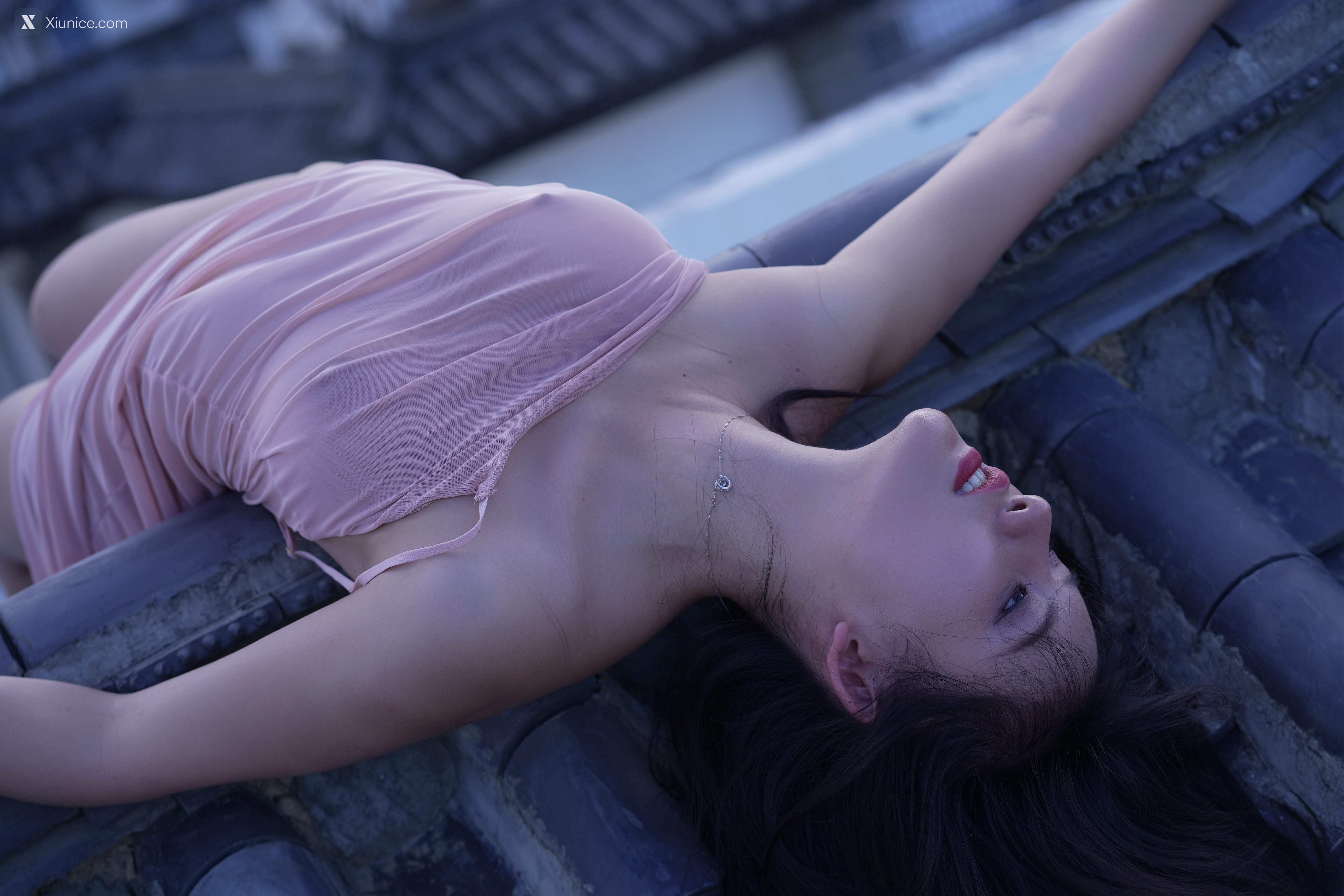 Jiu Shi A Zhu A 就是阿朱啊 The Roof 15