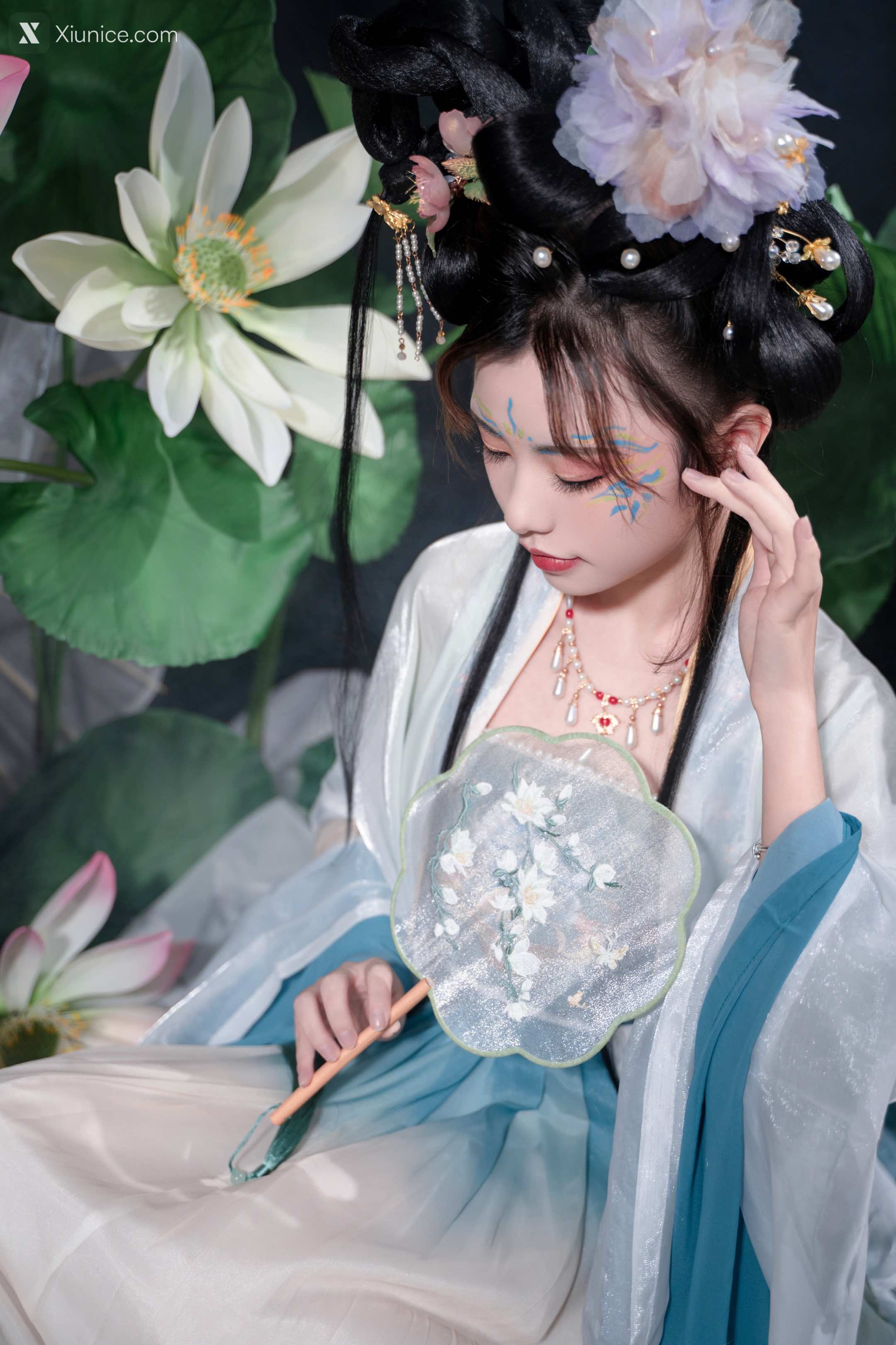 Nekokoyoshi 月华清 15