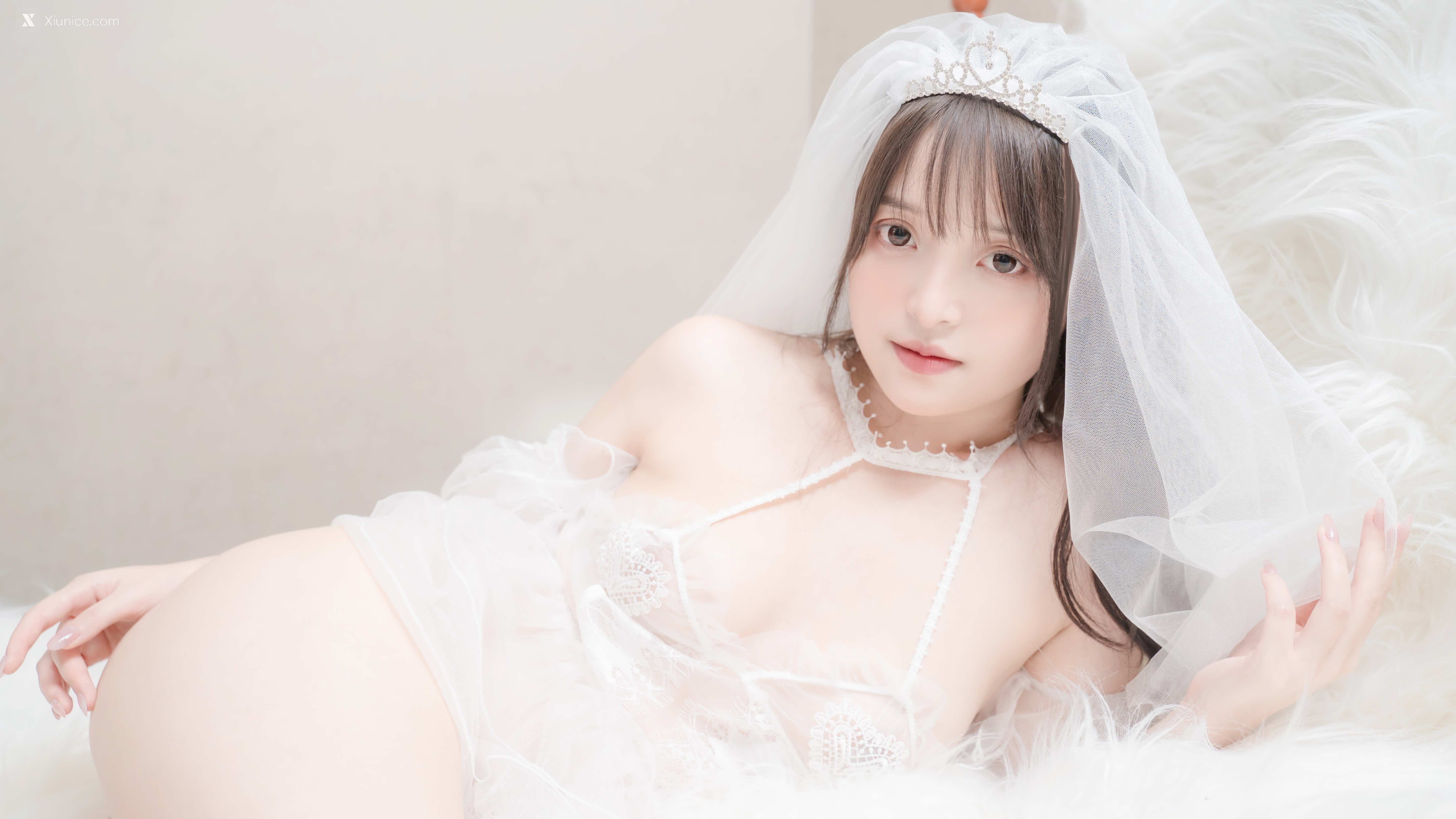 Nekokoyoshi 白色花嫁 15