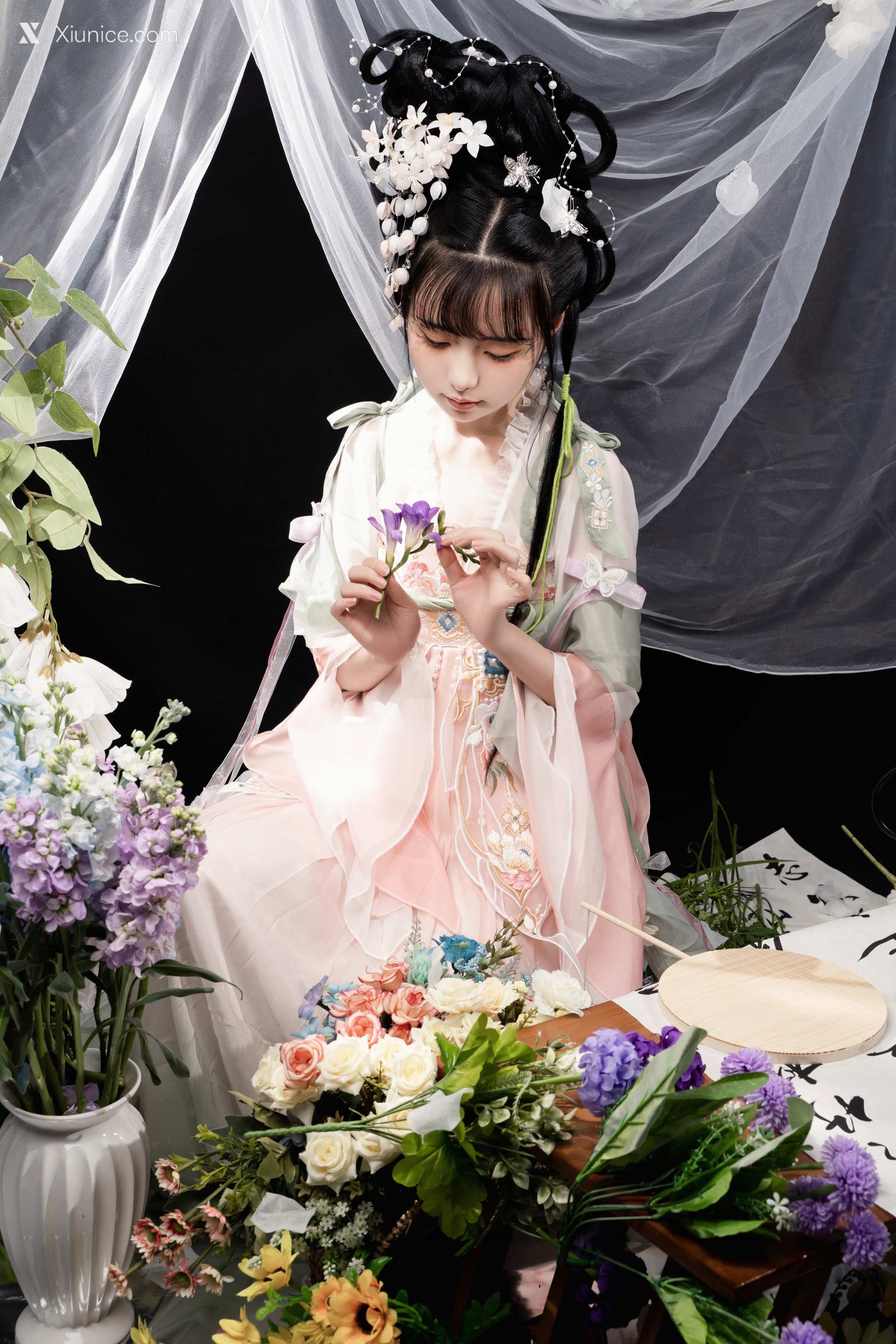 Nekokoyoshi 花间集 10