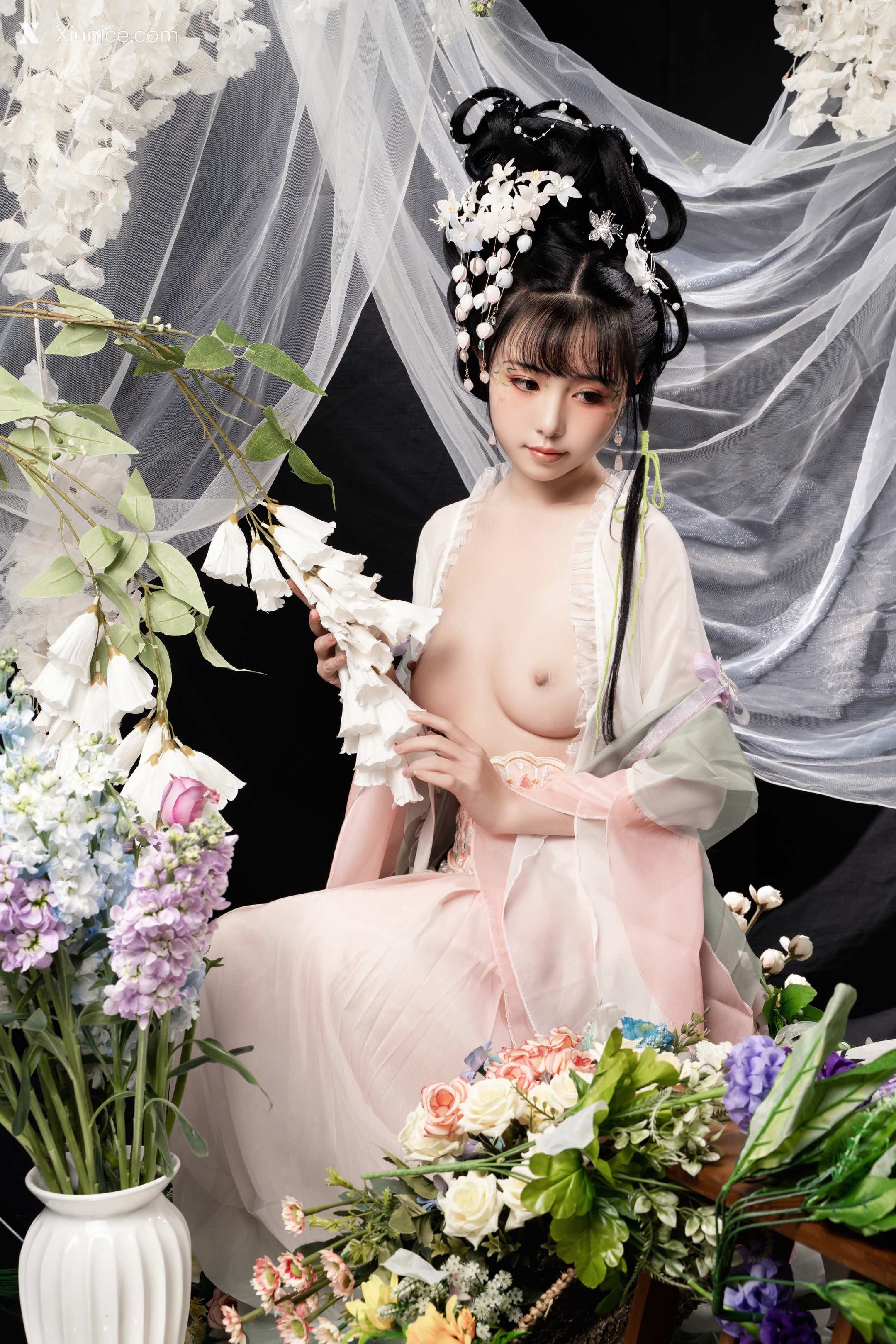 Nekokoyoshi 花间集 37