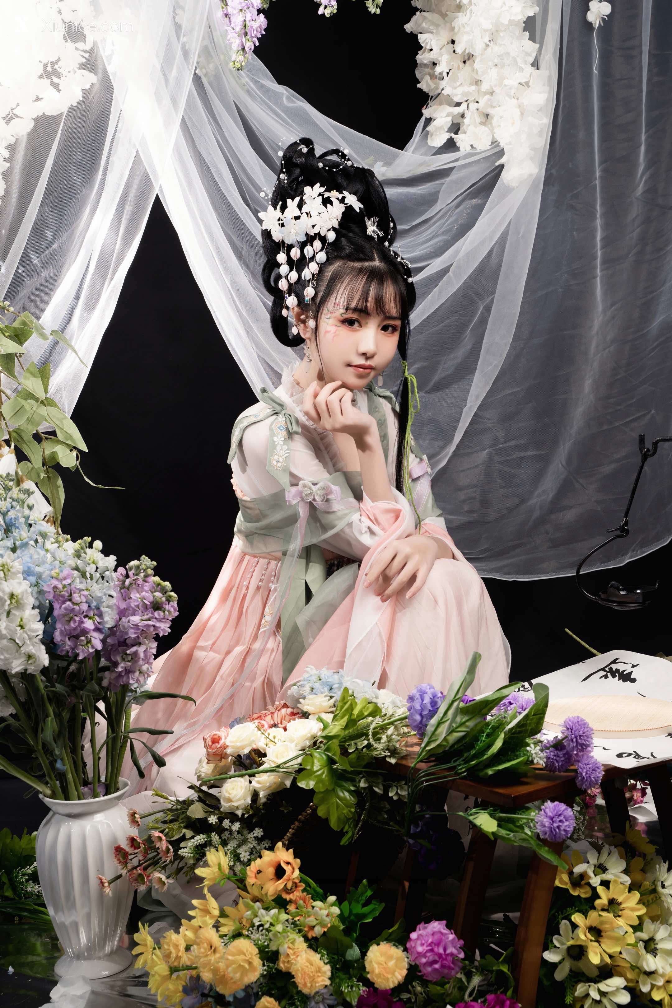 Nekokoyoshi 花间集 4