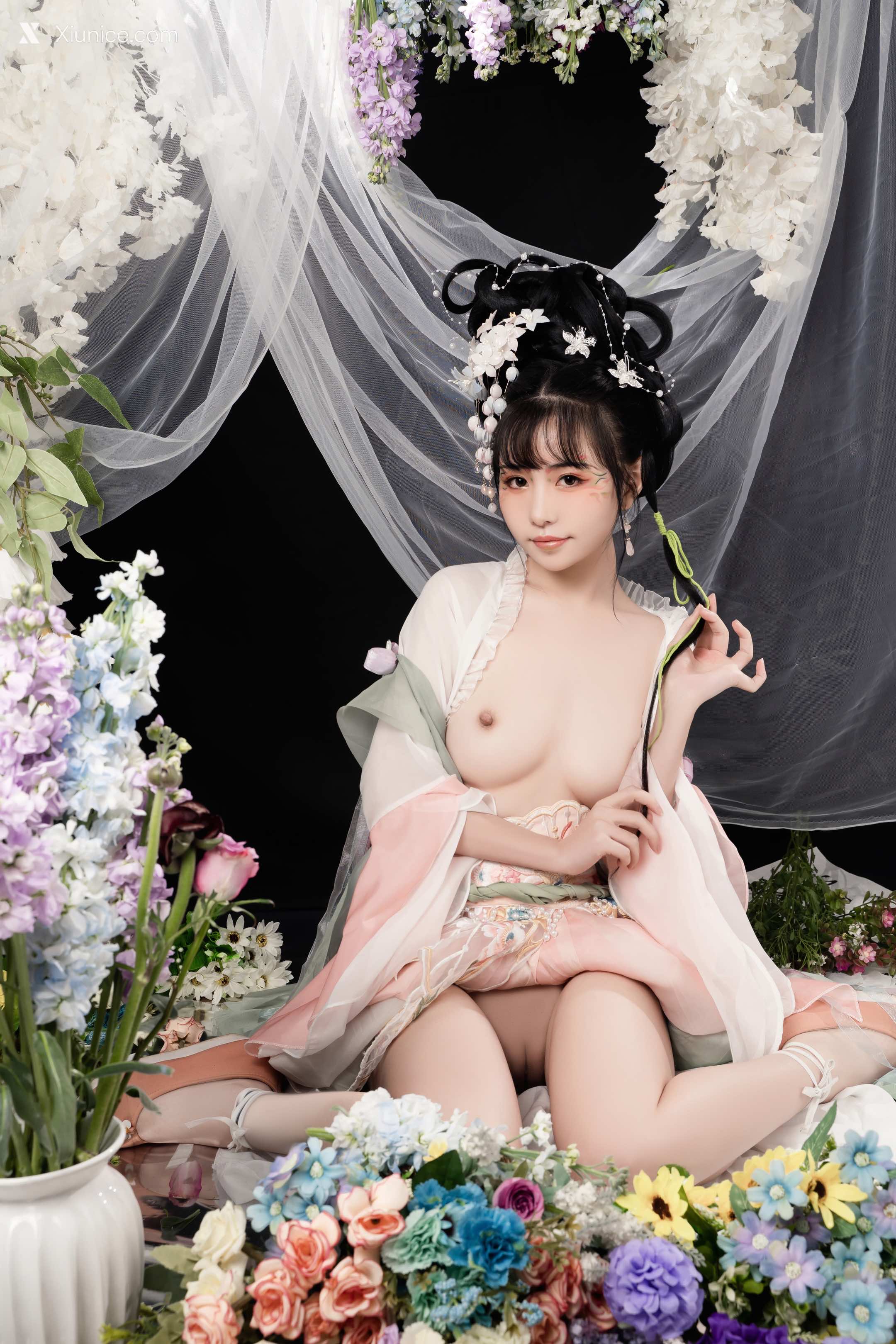 Nekokoyoshi 花间集 73