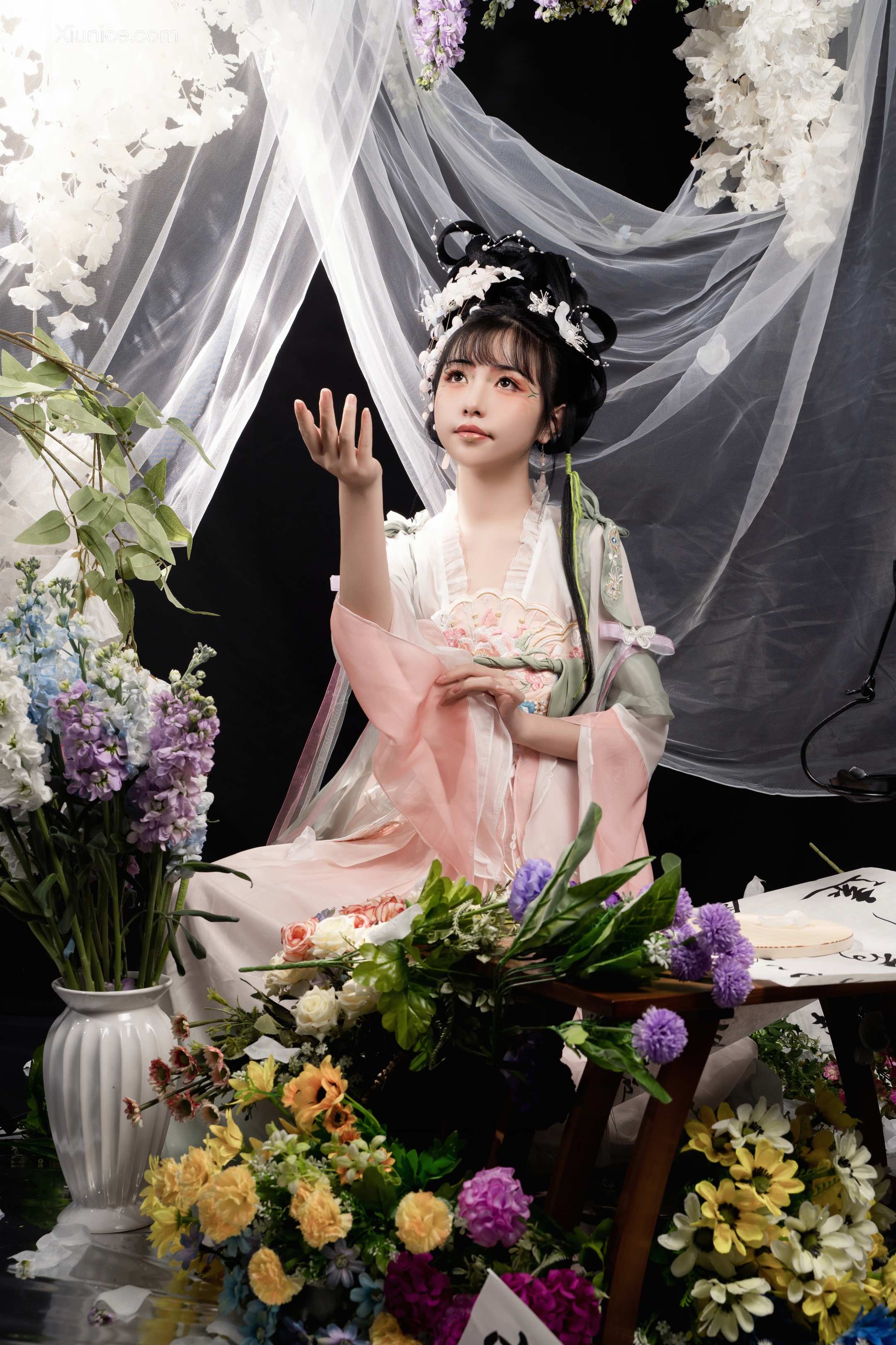 Nekokoyoshi 花间集 8