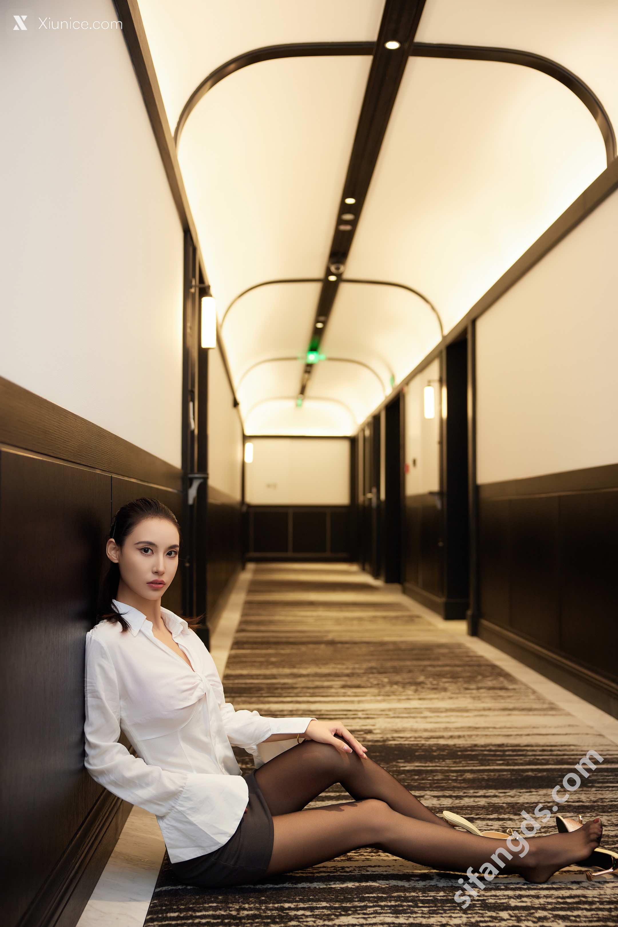 Xiuren Uncensored Lingyu69 远东饭店 大尺度写真 68