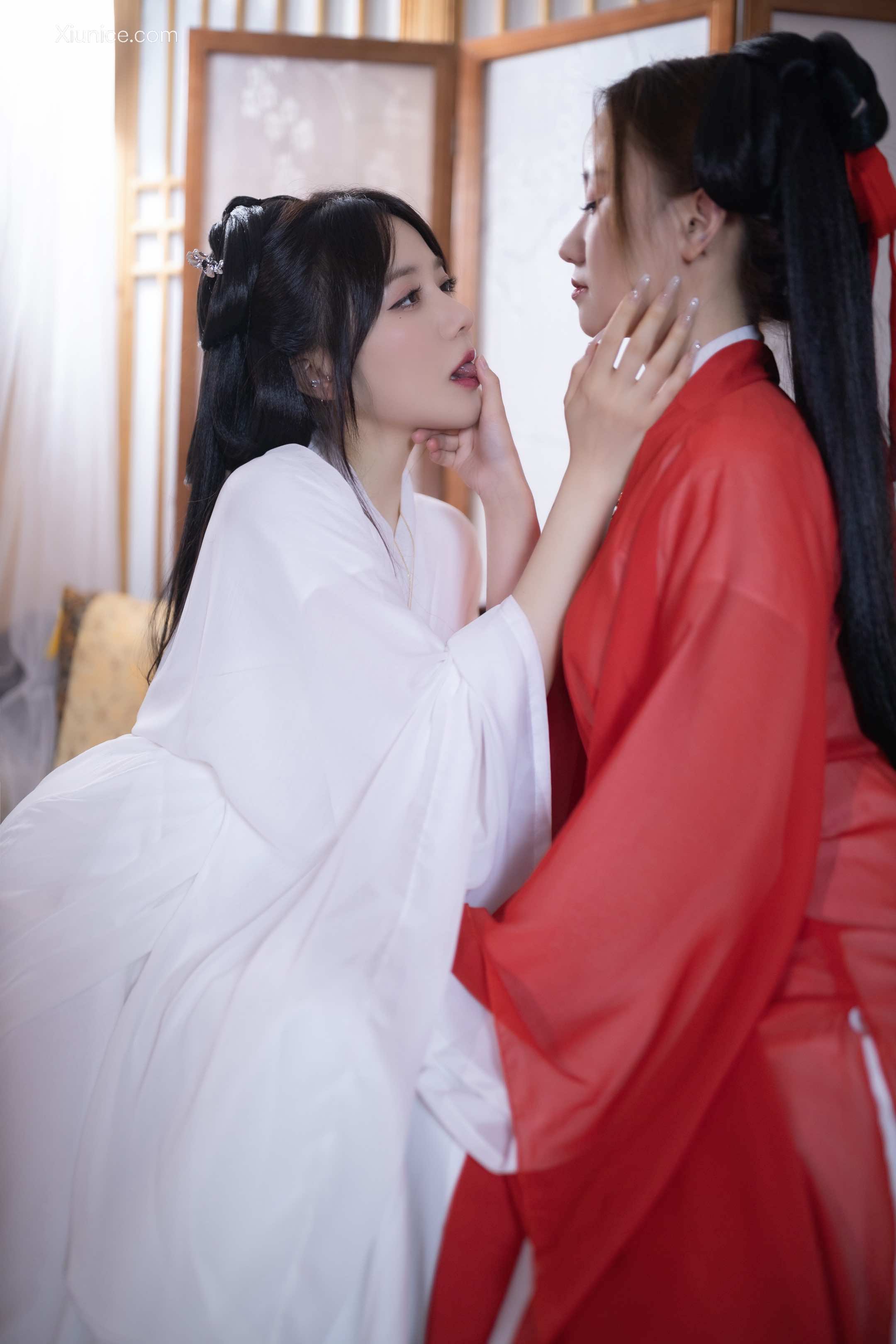 鱼子酱Fish 内购私拍 情欲百合 142