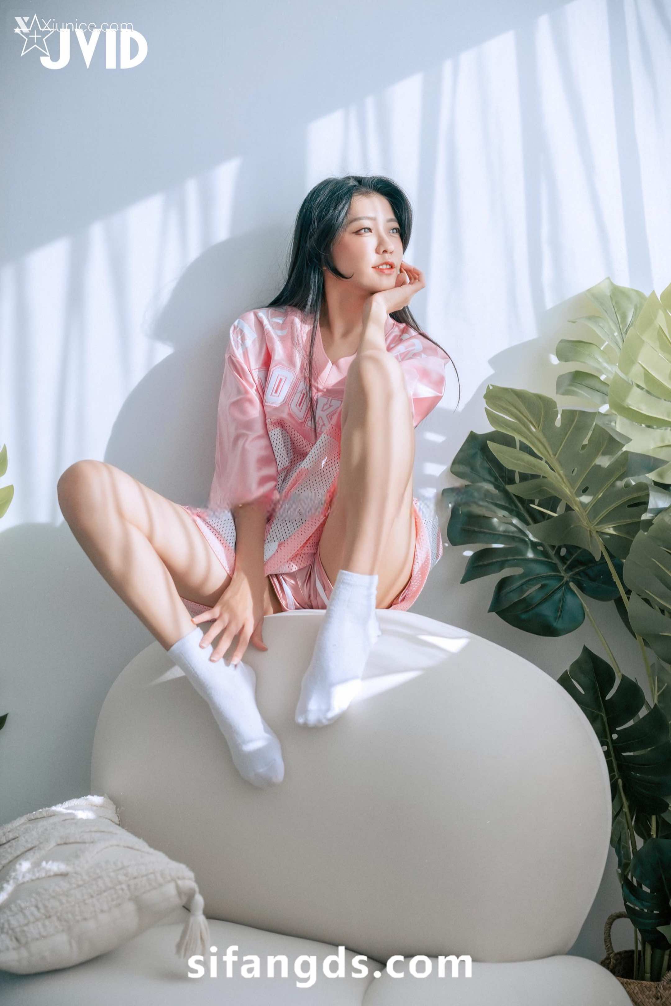 JVID 妍妍 Angel 重磅人氣女神全裸露毛高價作品極品 40