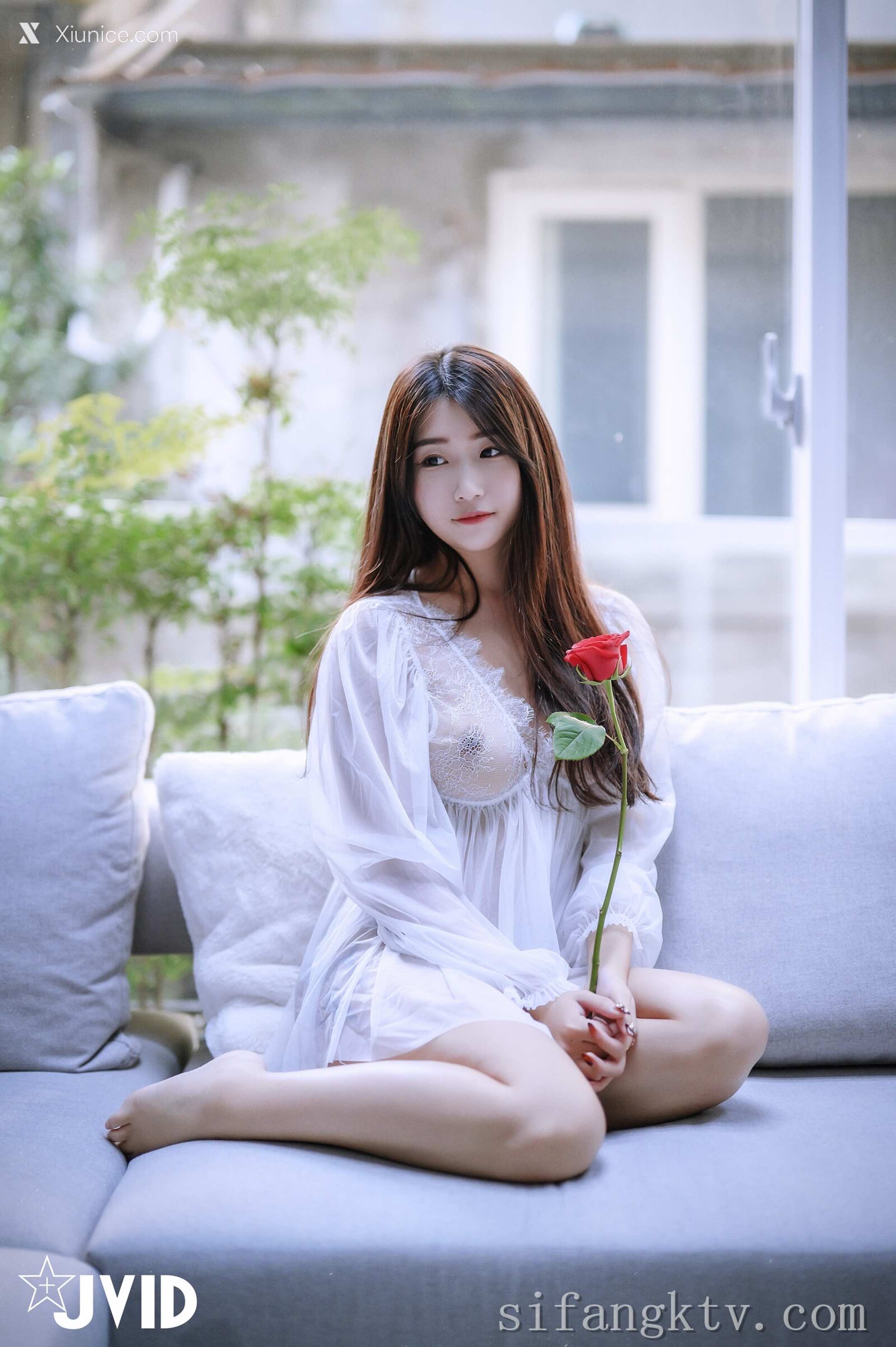 JVID 肉包Mini 用玫瑰成功征服可爱肉包的肉体 热爱 35