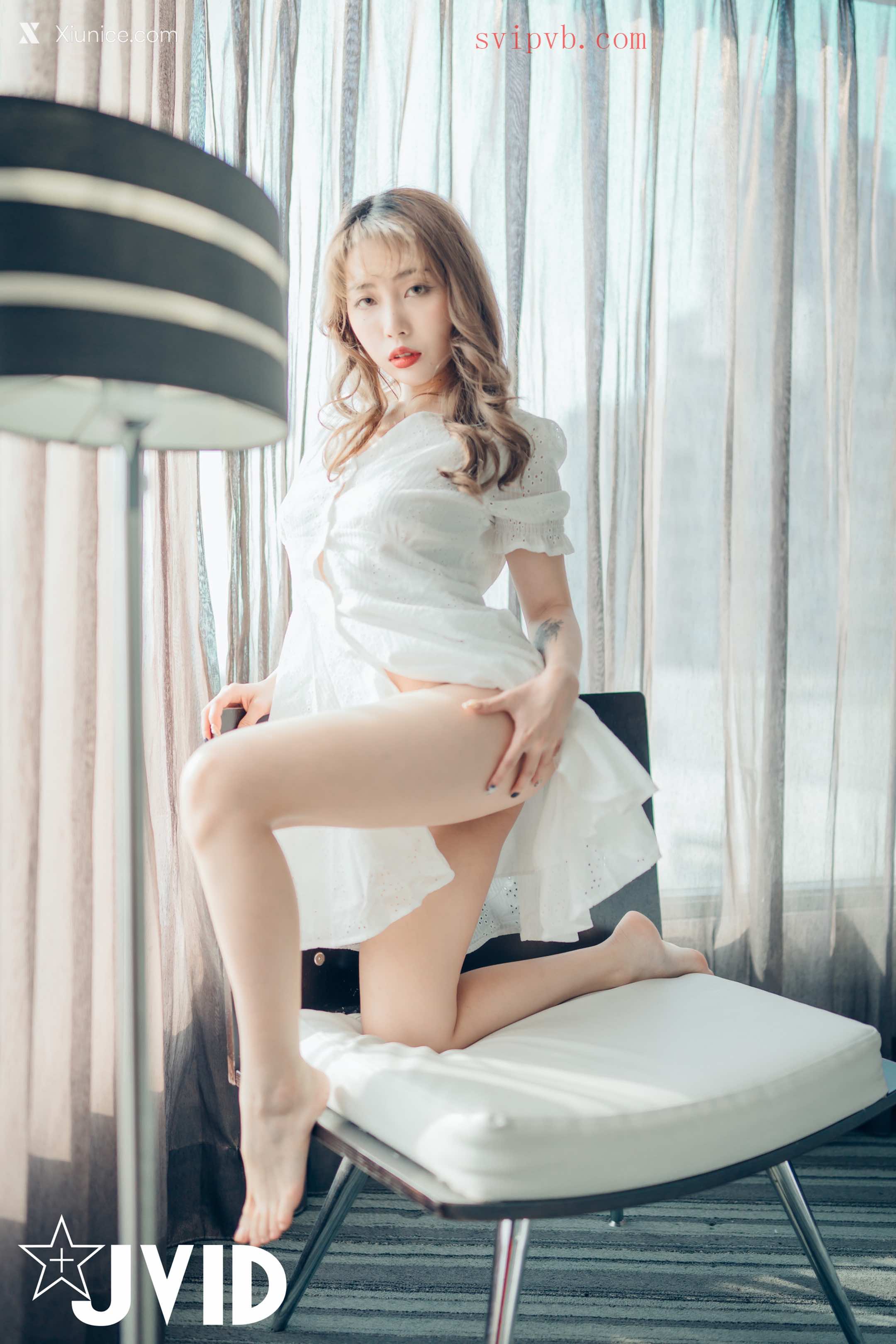 JVID Stacy 超美巨乳小隻馬 全裸無碼 尺度 爆量 並附贈全裸無碼誘惑影片 4