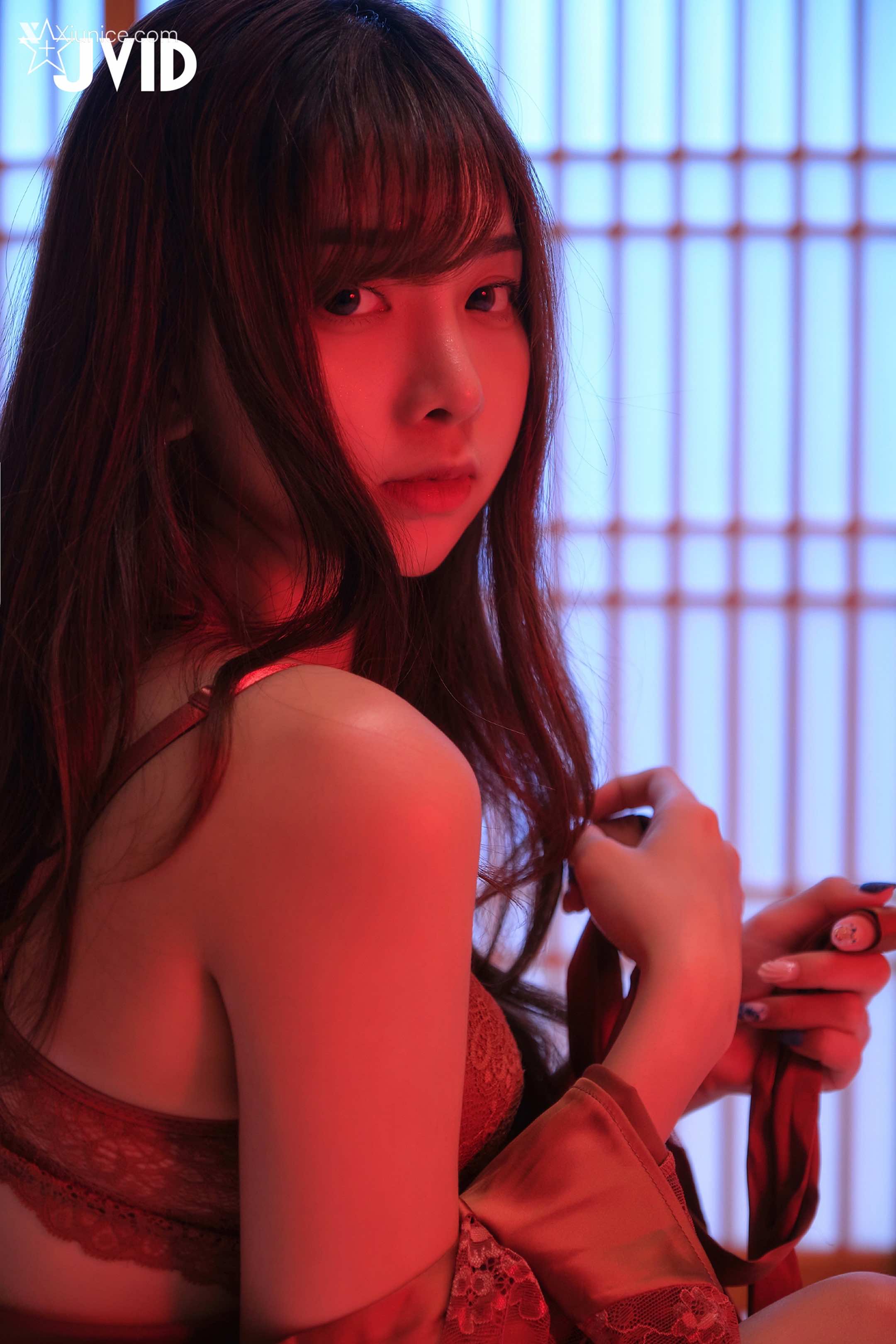 JVID ZAZA S级诱惑 近距离视角の色气诱惑 可爱也可坏 43