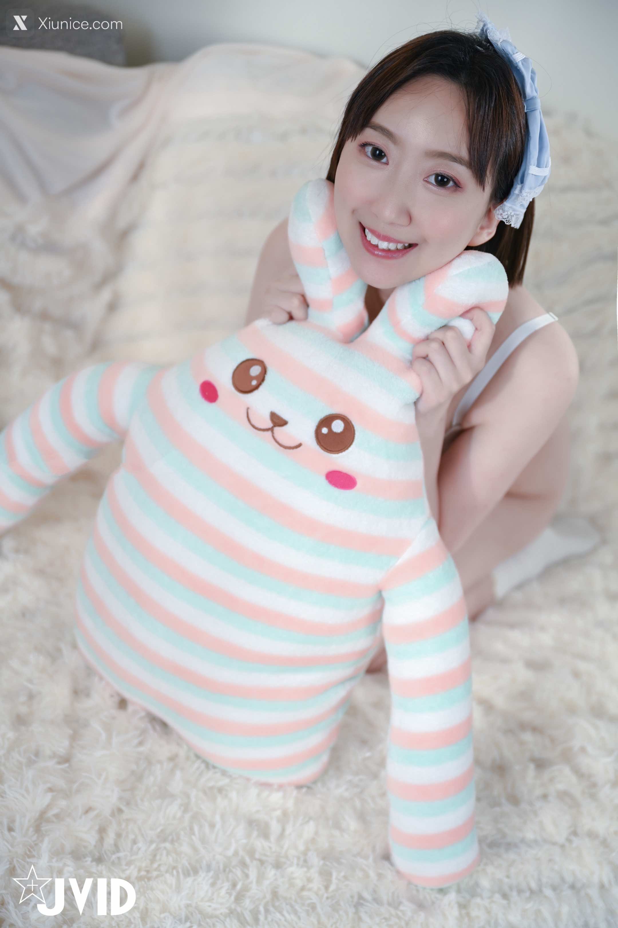 JVID Zoe 来我家自习的邻居小妹妹 34