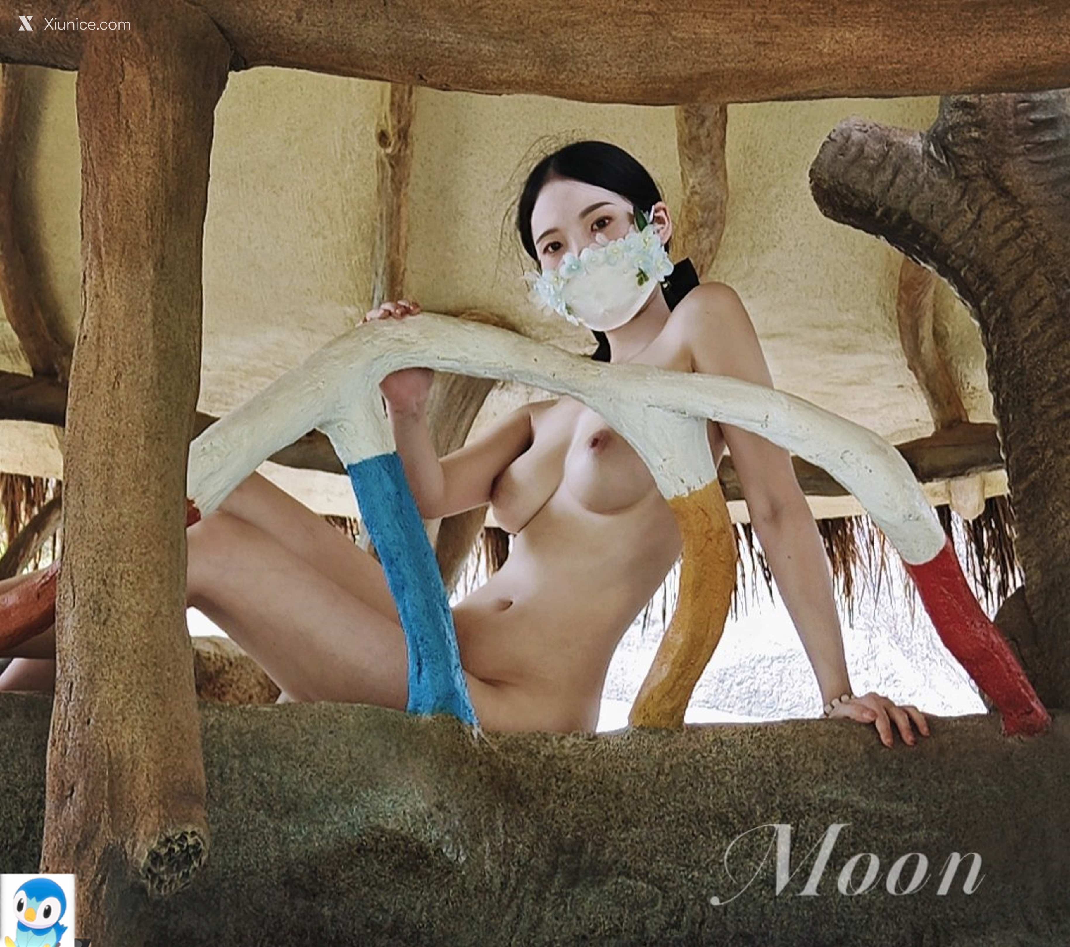 MoonTree01 酥胸福利姬 白净写拍集 227