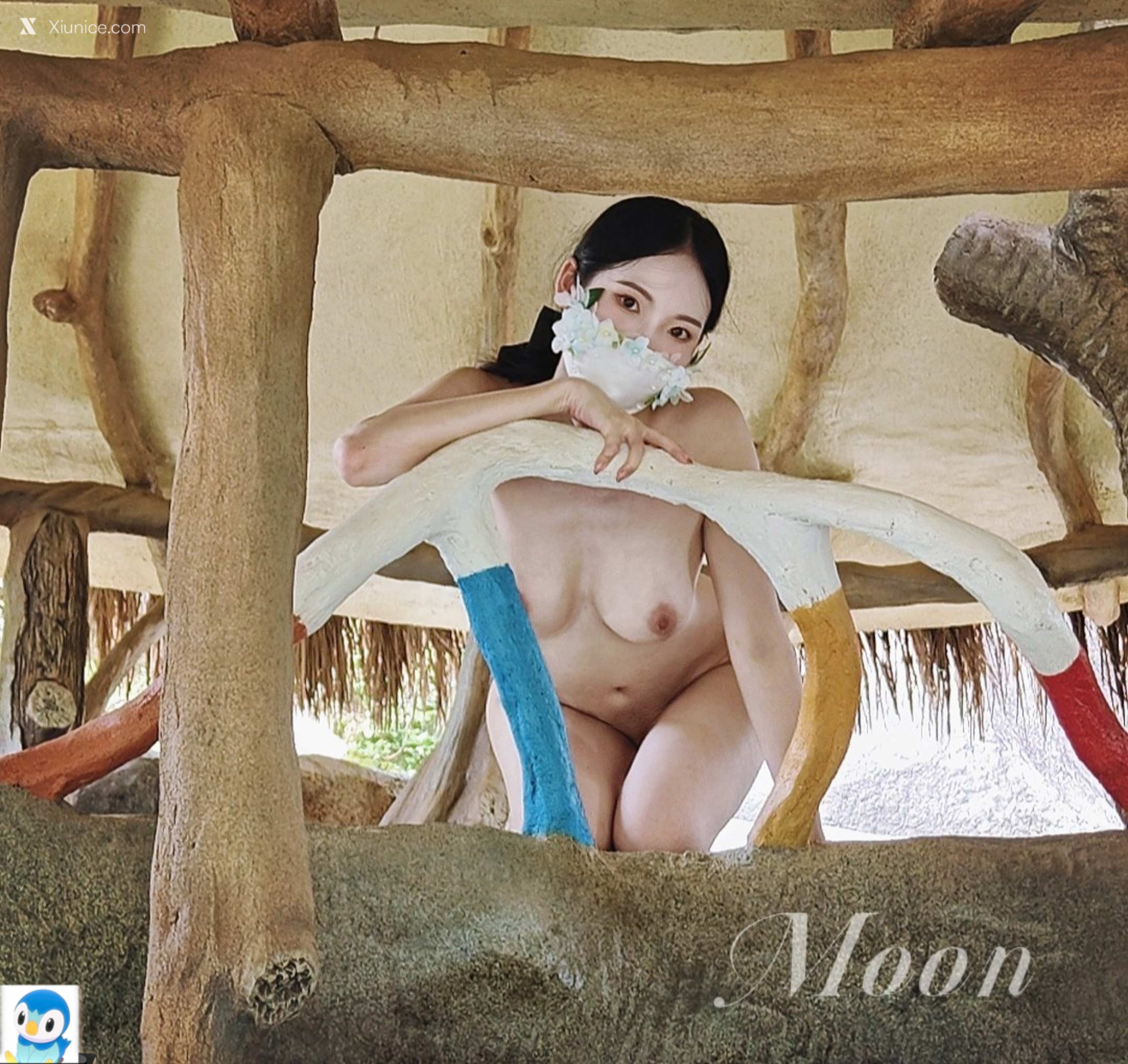 MoonTree01 酥胸福利姬 白净写拍集 228