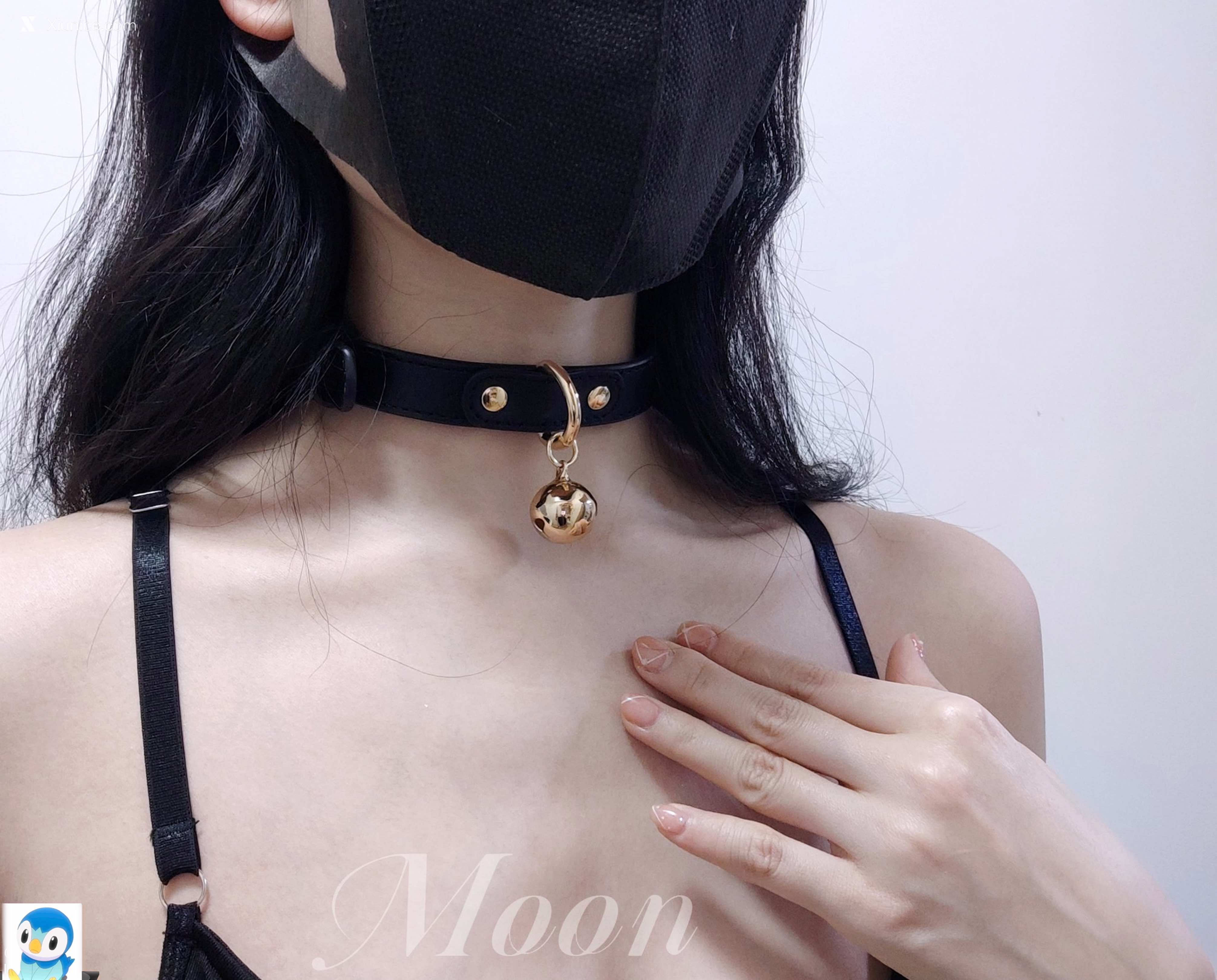 MoonTree01 酥胸福利姬 白净写拍集 302