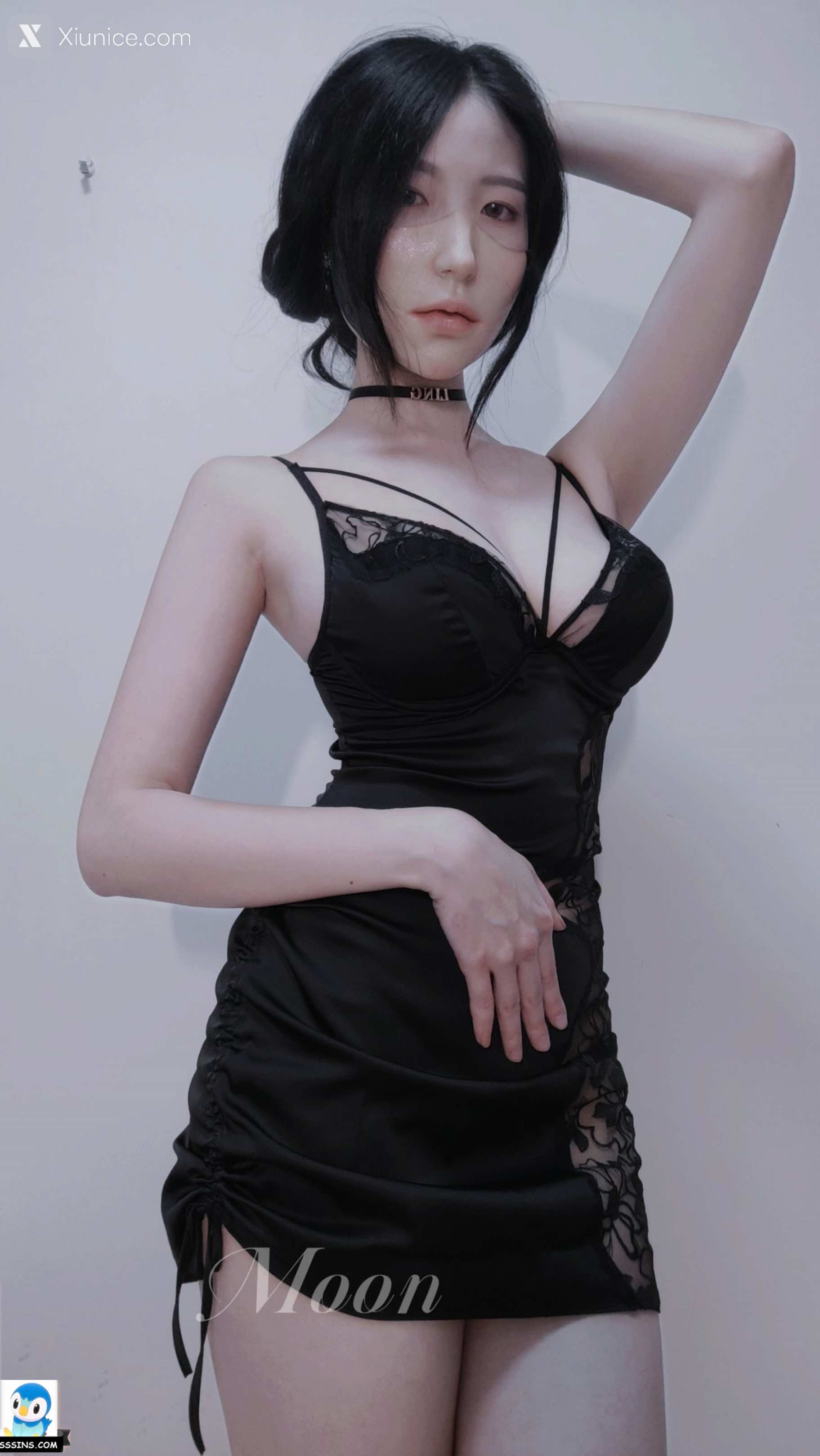 MoonTree01 酥胸福利姬 白净写拍集 313