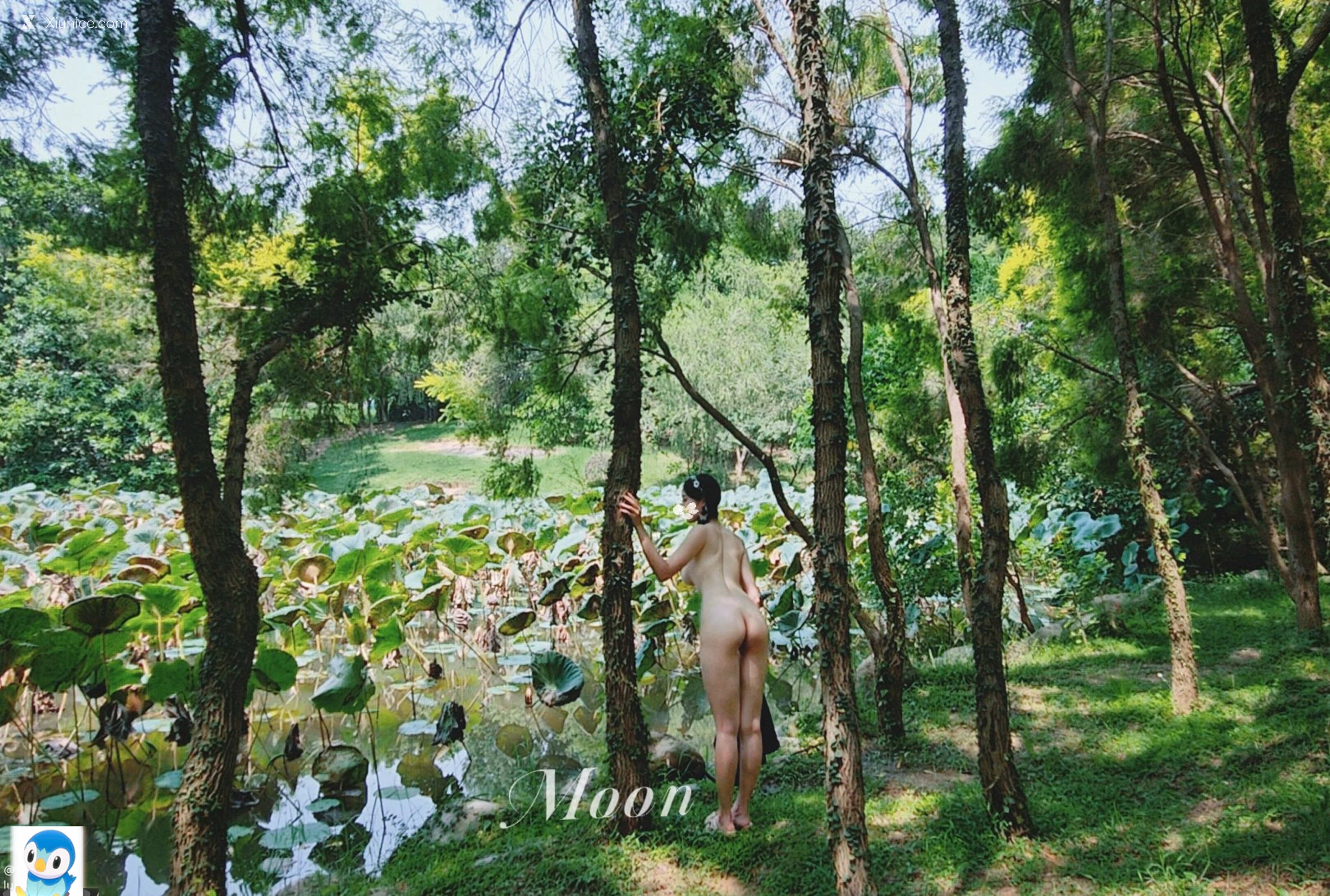 MoonTree01 酥胸福利姬 白净写拍集 424