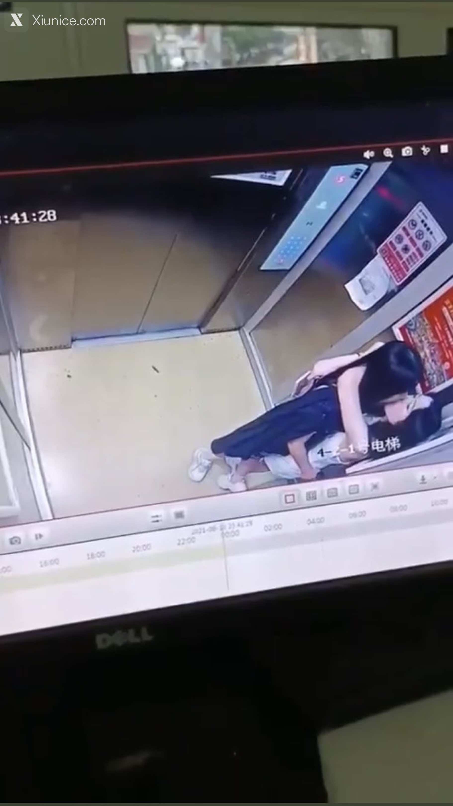 ShuangXi8018 各种户外人前露出，超市露着车灯大方走路 50