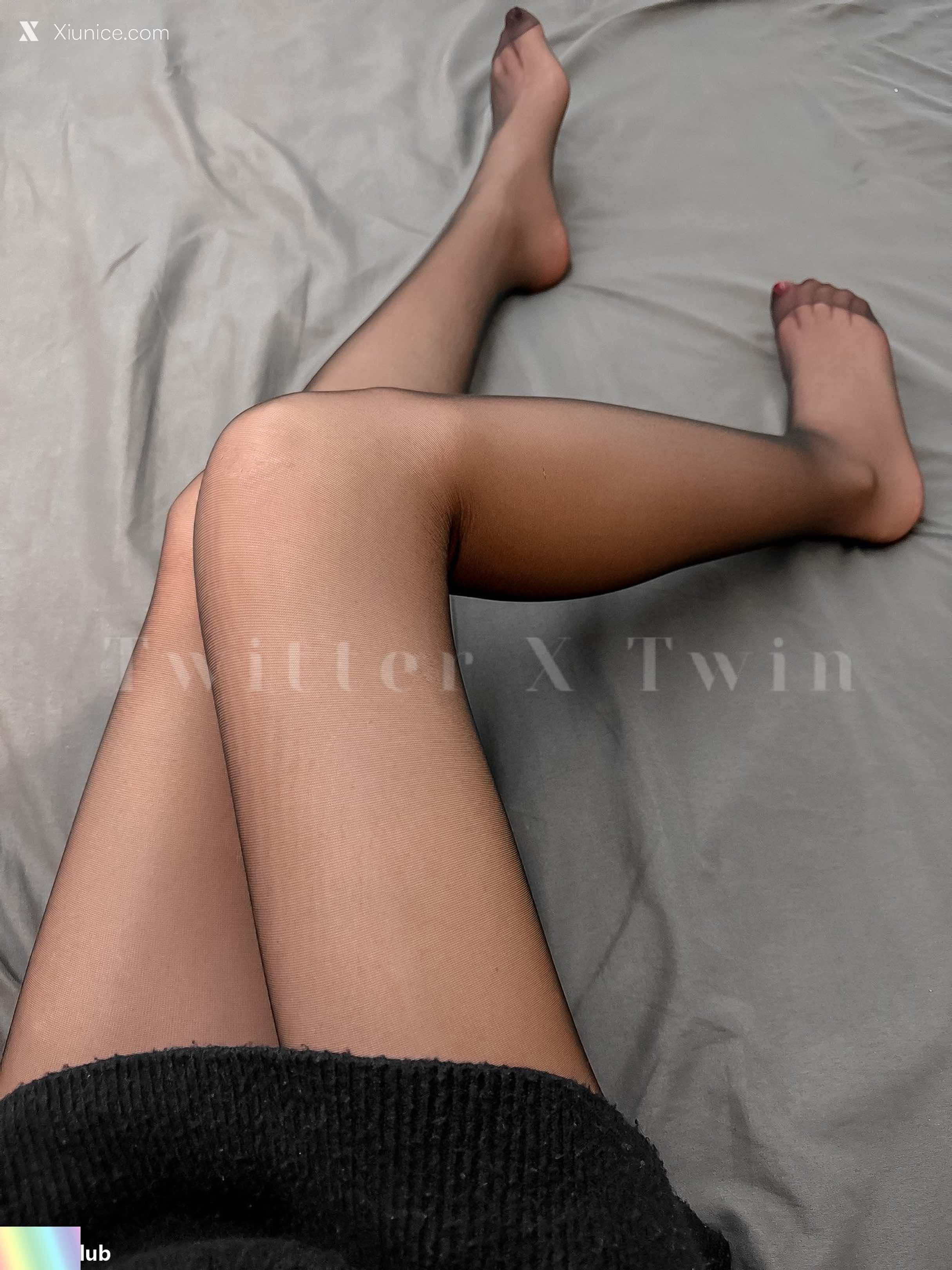 TWIN 才发现原来自己高潮的时候脚趾头会折起来了 反差白虎母狗人前露出调教 103