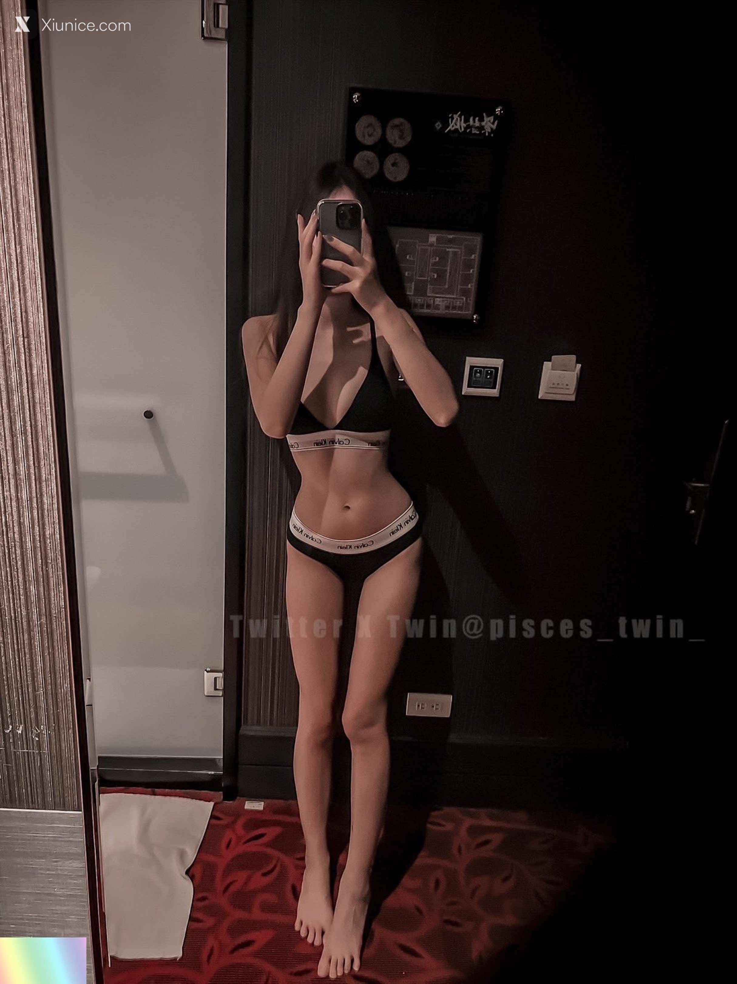 TWIN 才发现原来自己高潮的时候脚趾头会折起来了 反差白虎母狗人前露出调教 160