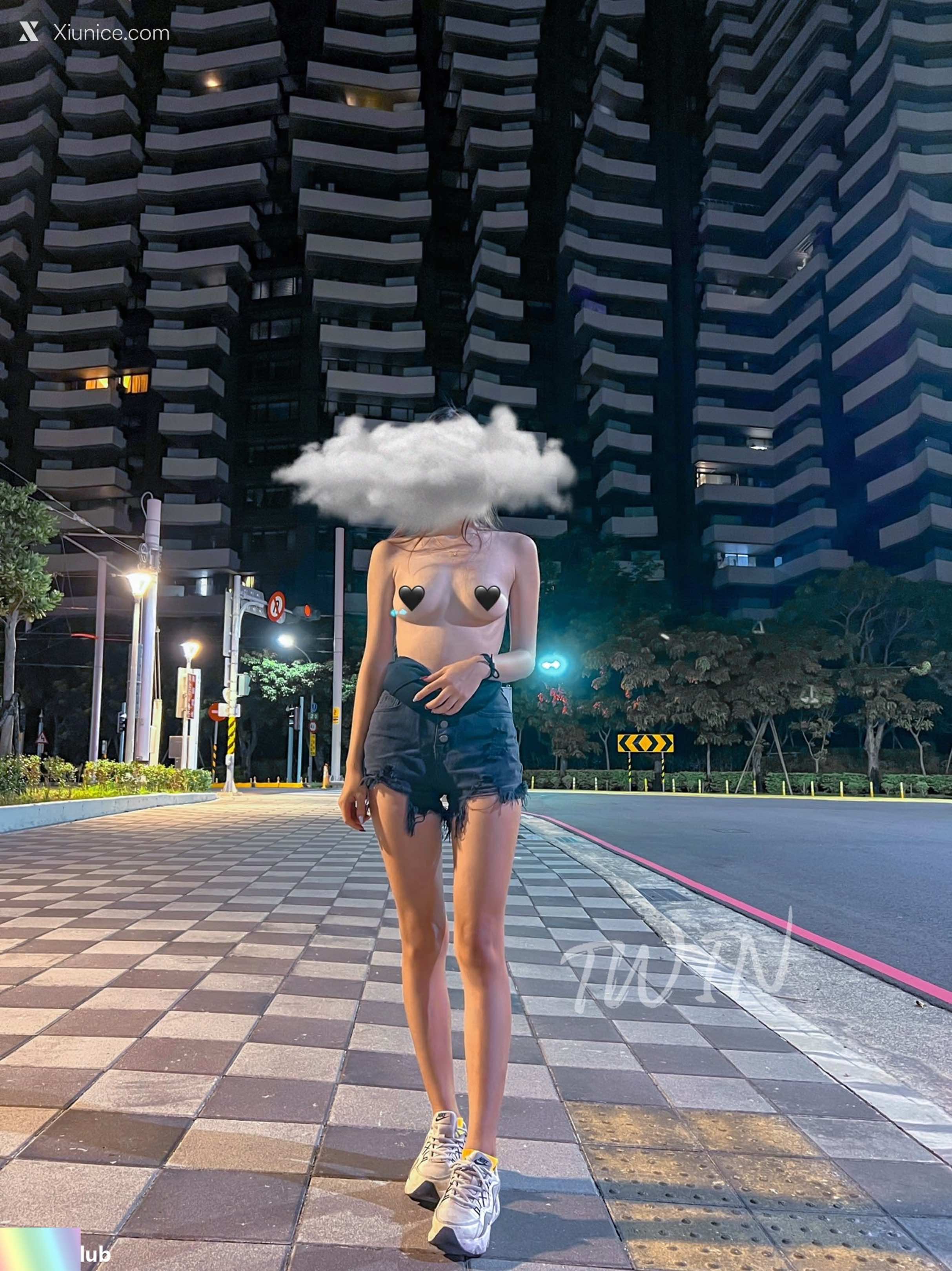 TWIN 才发现原来自己高潮的时候脚趾头会折起来了 反差白虎母狗人前露出调教 202