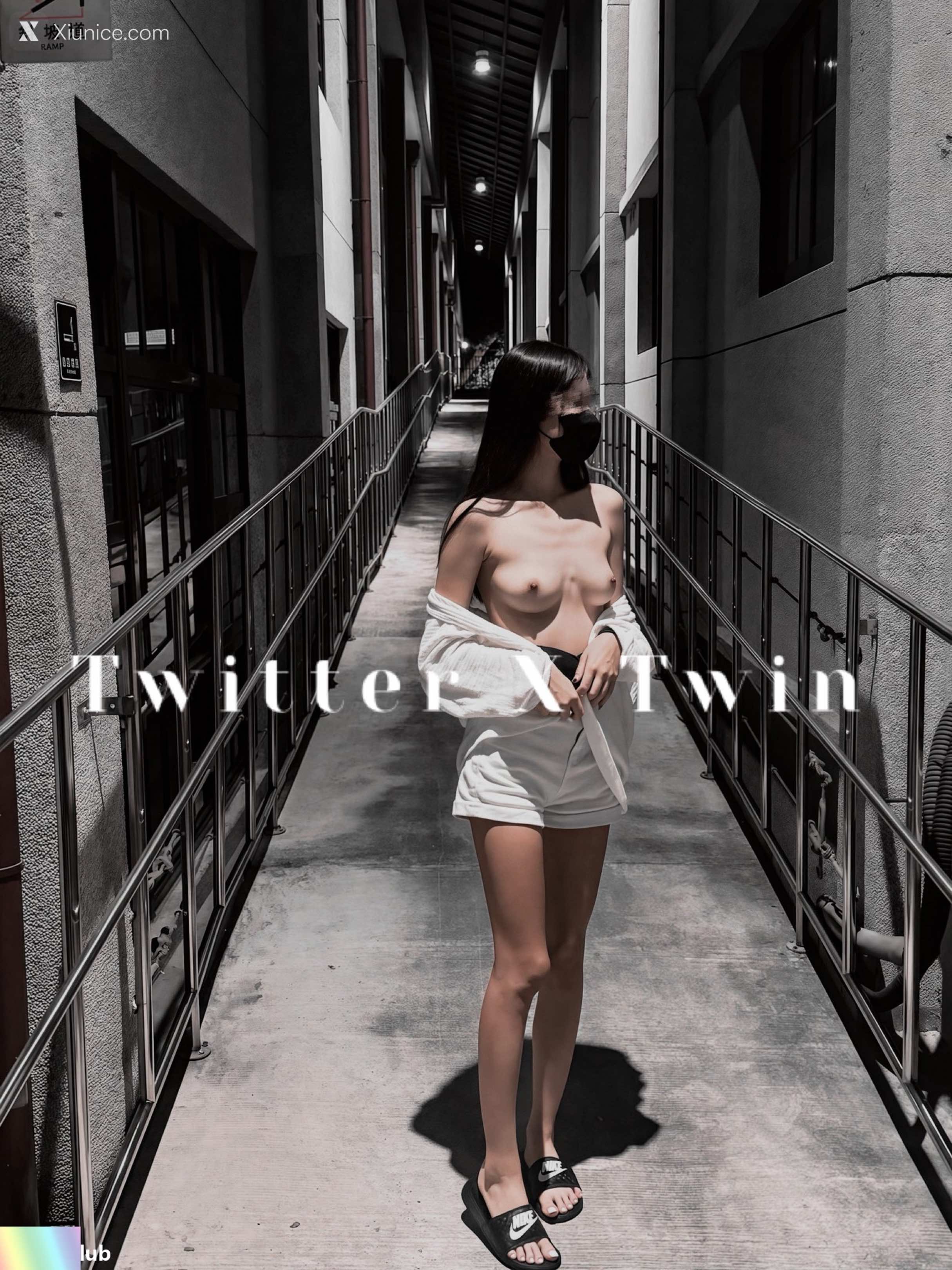 TWIN 才发现原来自己高潮的时候脚趾头会折起来了 反差白虎母狗人前露出调教 277