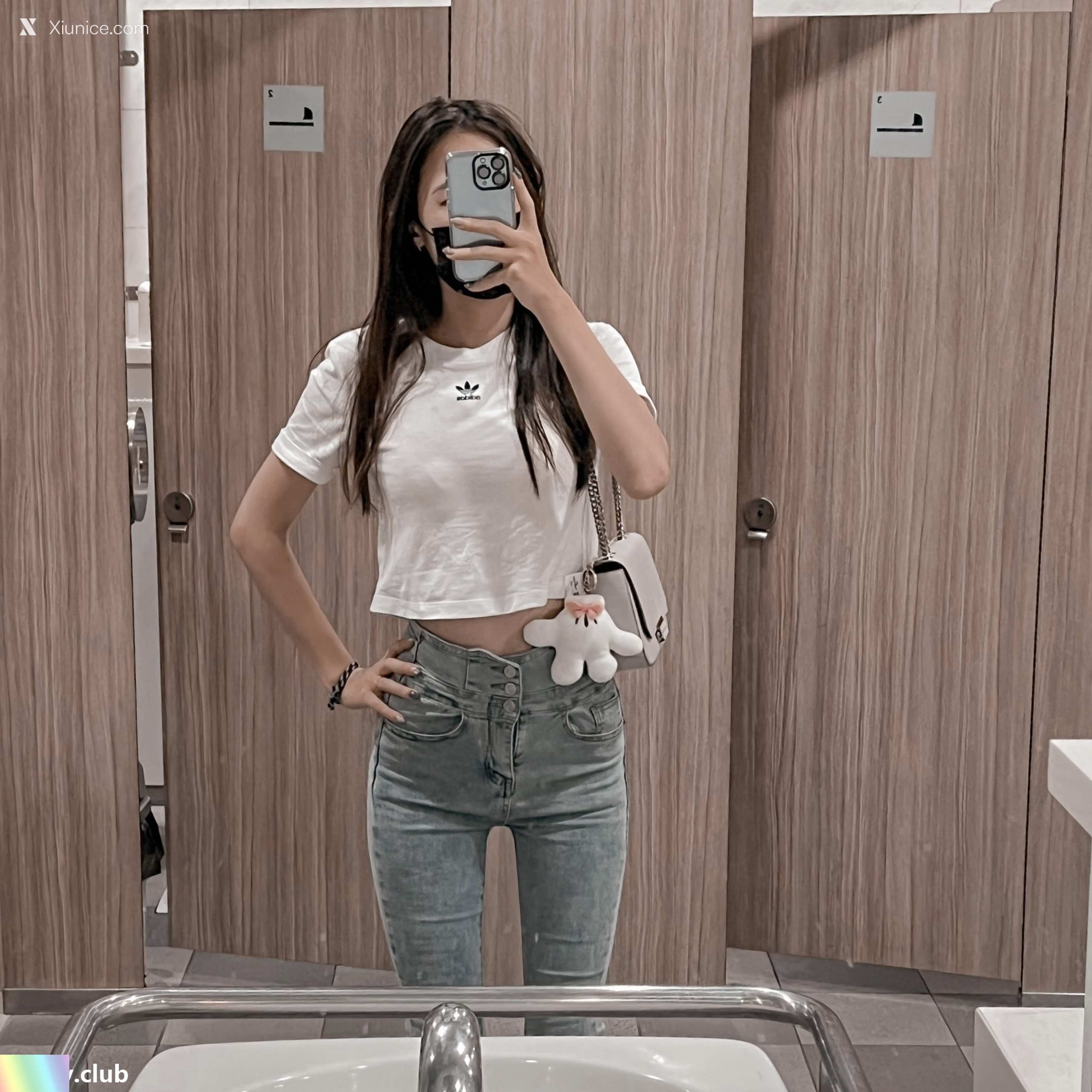 TWIN 才发现原来自己高潮的时候脚趾头会折起来了 反差白虎母狗人前露出调教 69