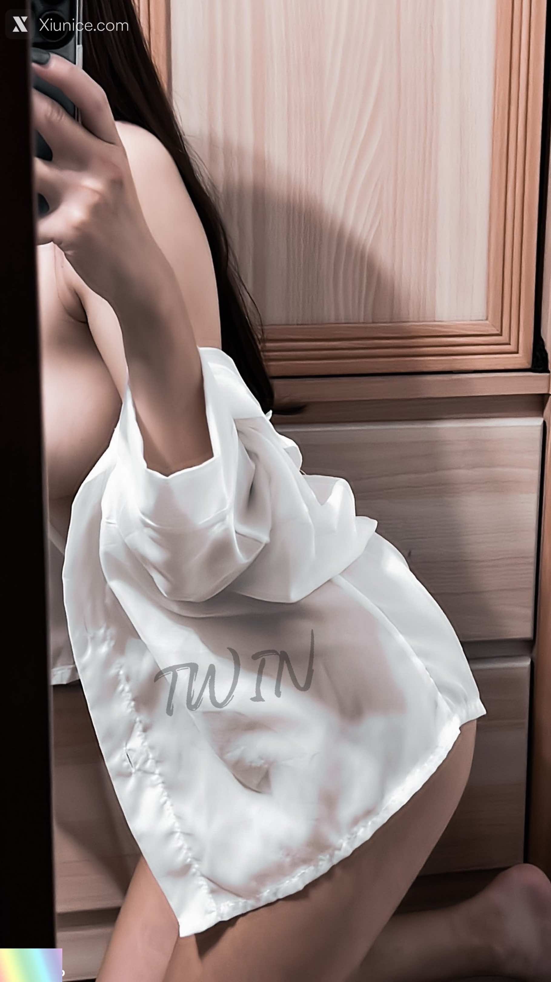 TWIN 才发现原来自己高潮的时候脚趾头会折起来了 反差白虎母狗人前露出调教 89