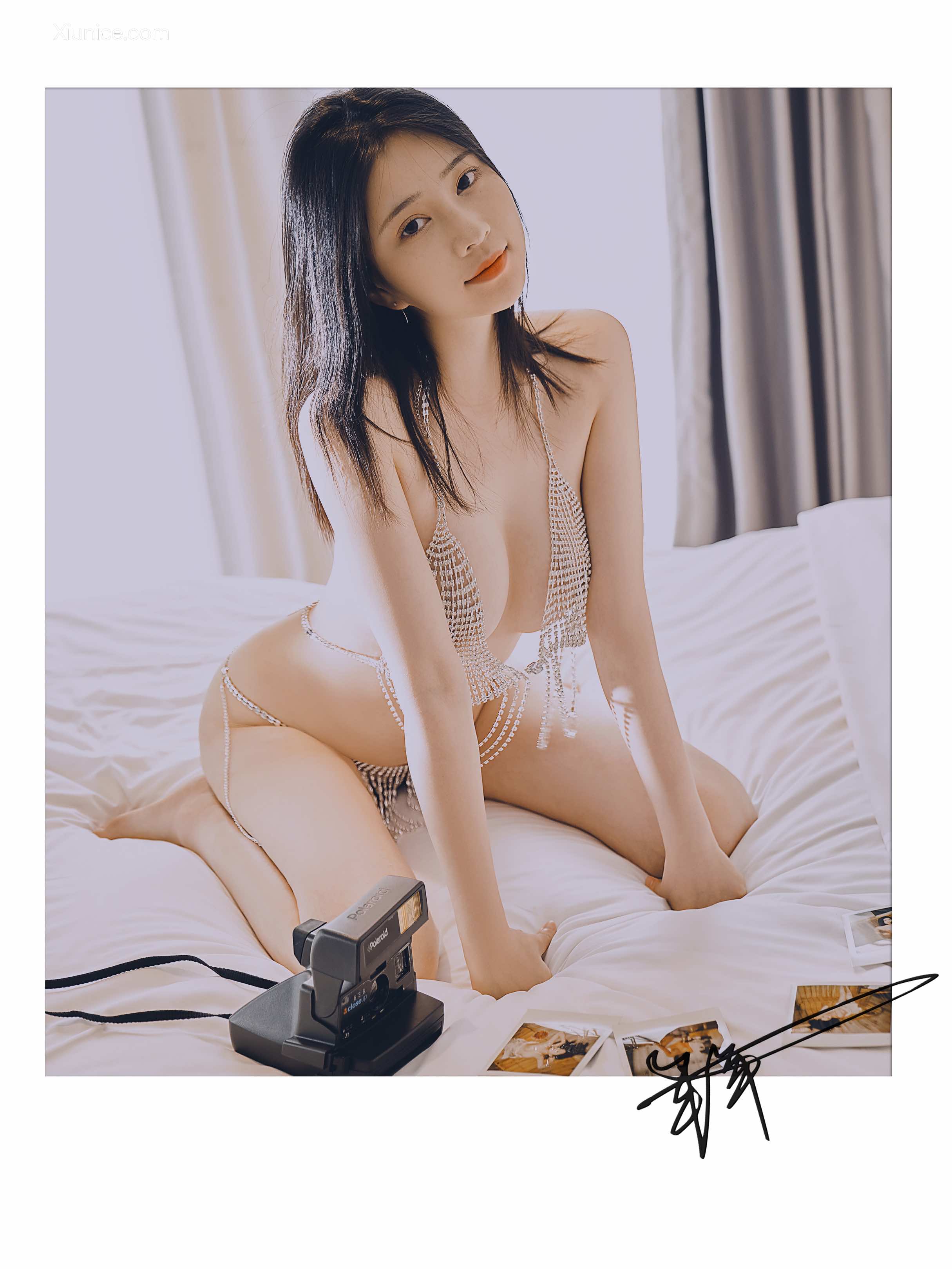 Coser 年年Nnian 拍立得女孩 Polaroid Girl 41