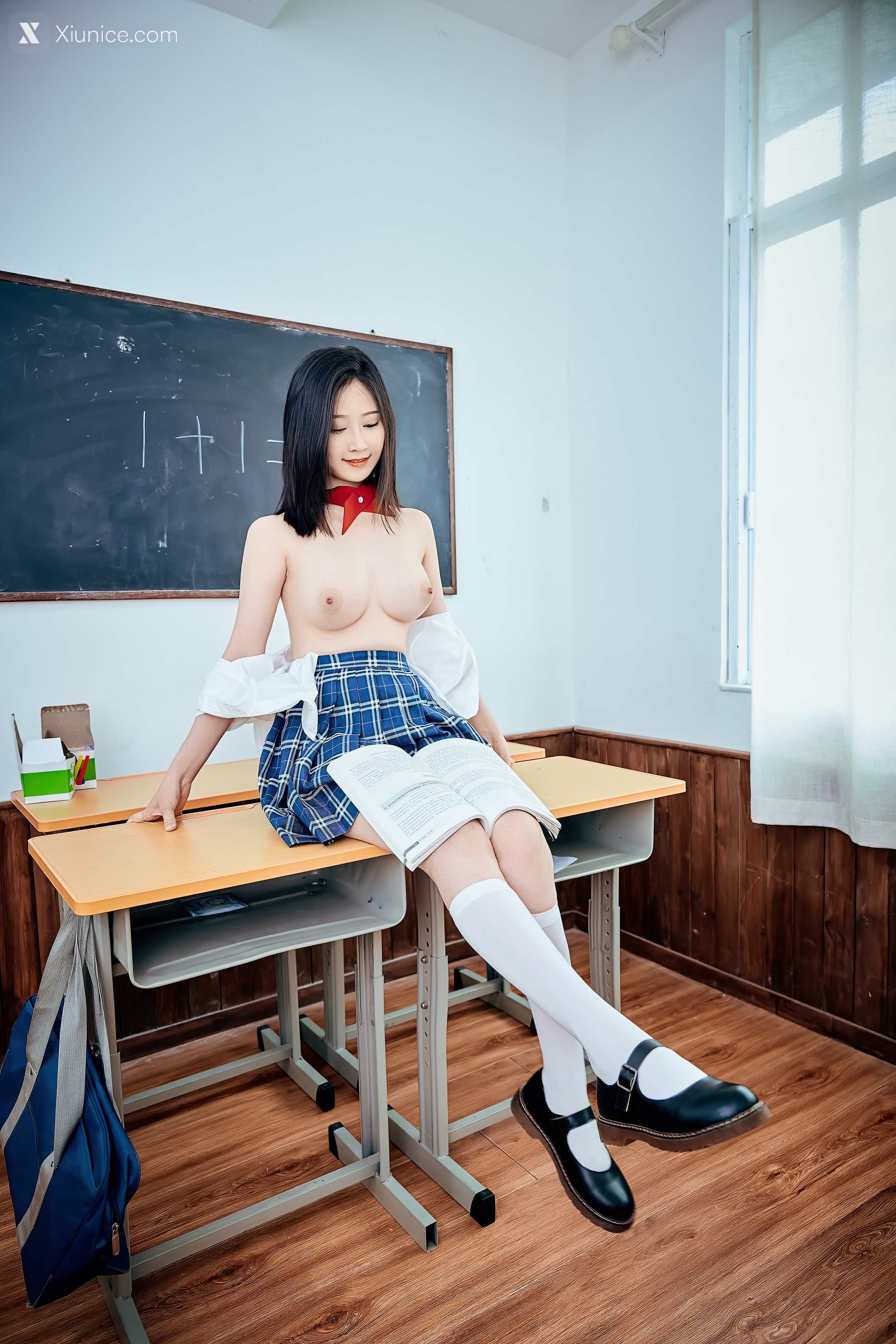 Coser 年年Nnian 月刊少女 25