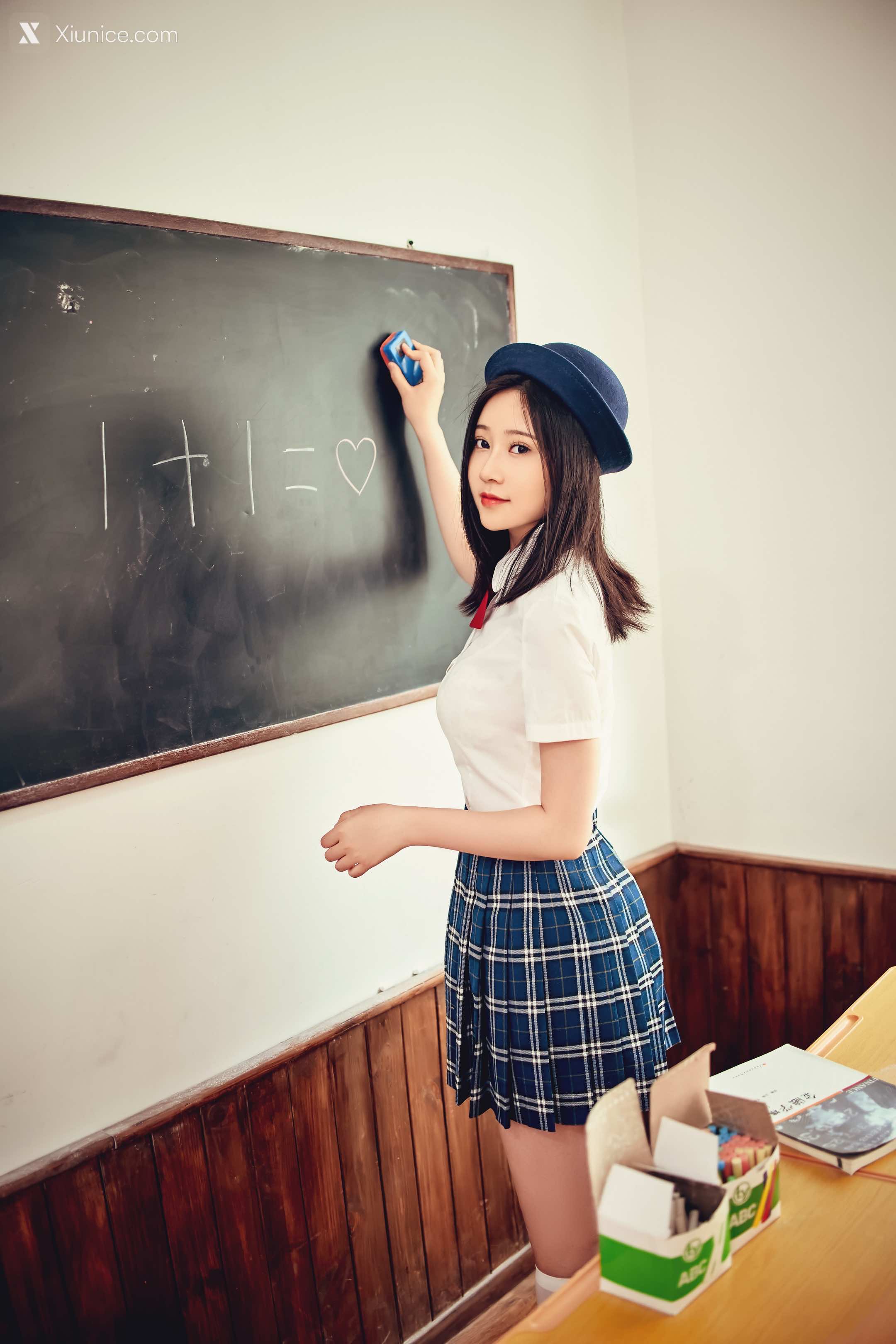Coser 年年Nnian 月刊少女 32