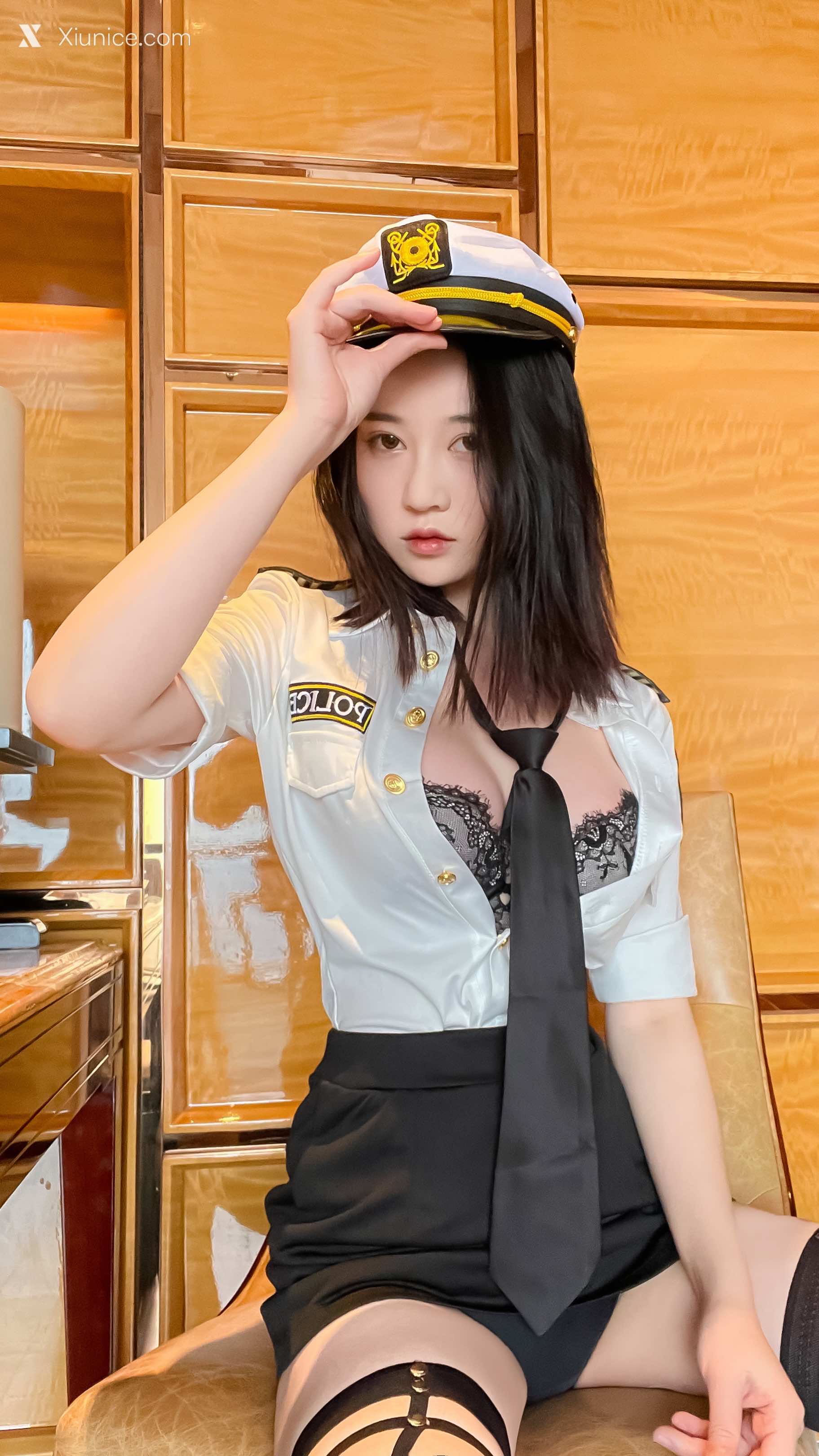 Coser 年年Nnian 涩女警 76