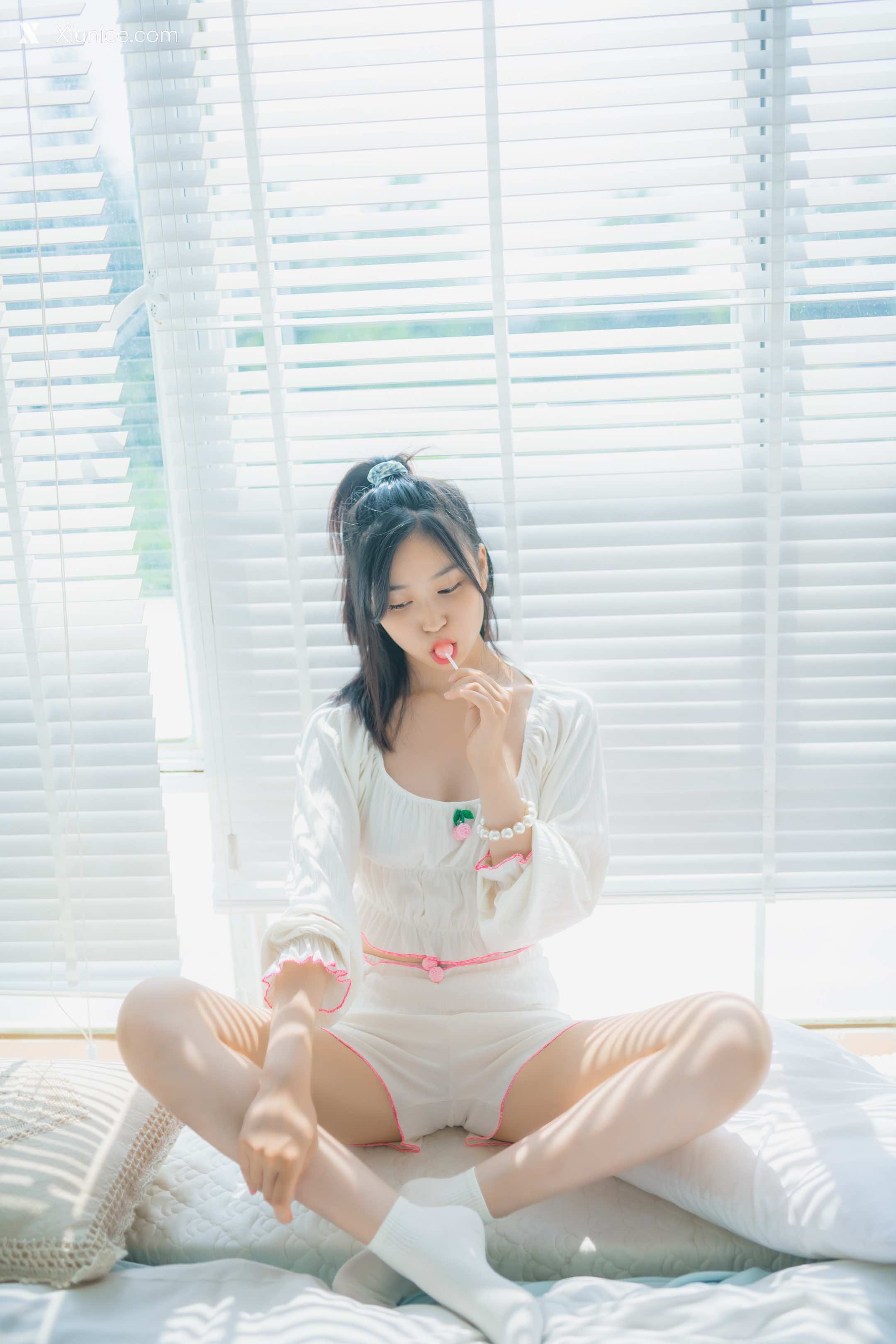 Coser 年年Nnian 爱吃棒棒糖的少女 15