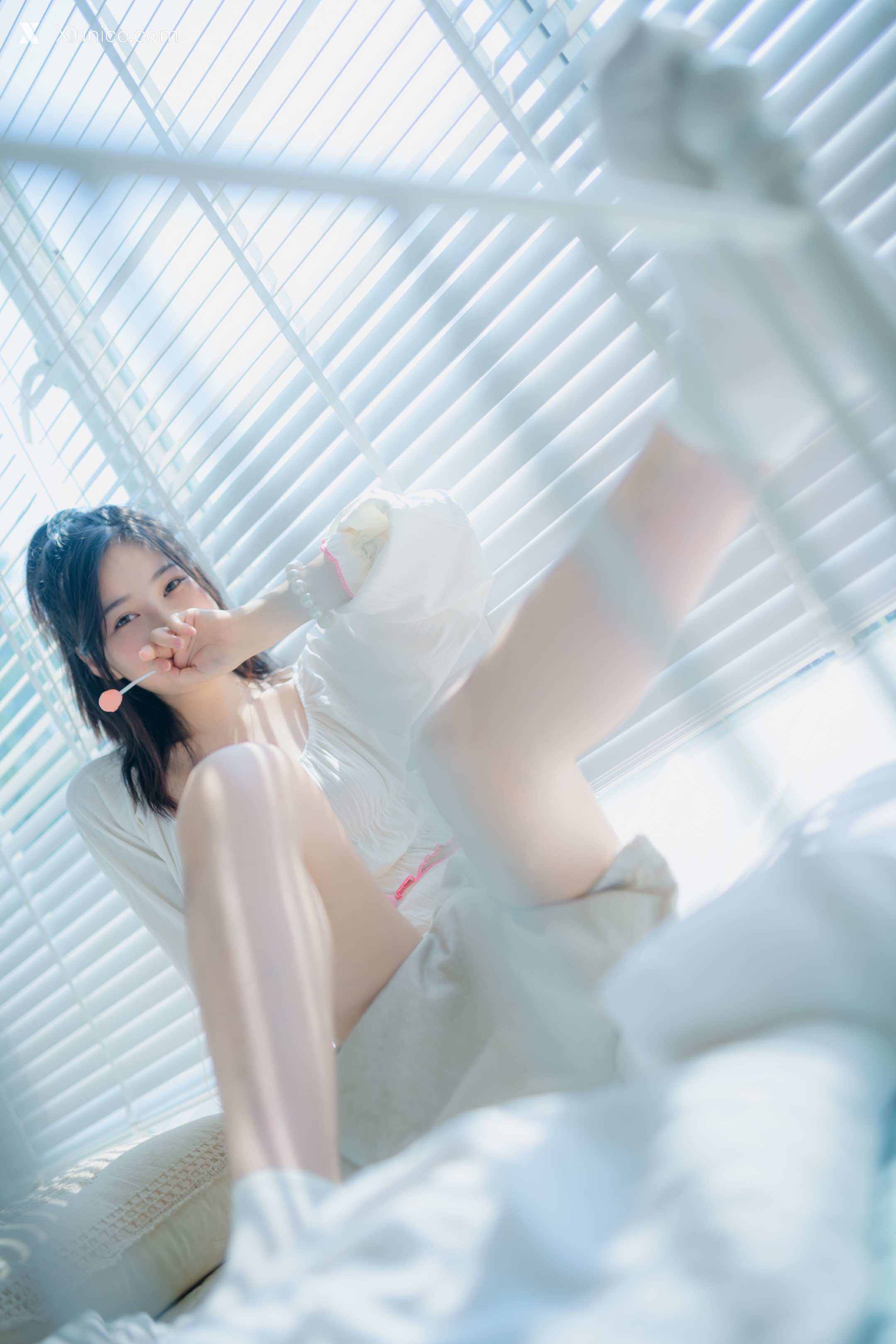 Coser 年年Nnian 爱吃棒棒糖的少女 18