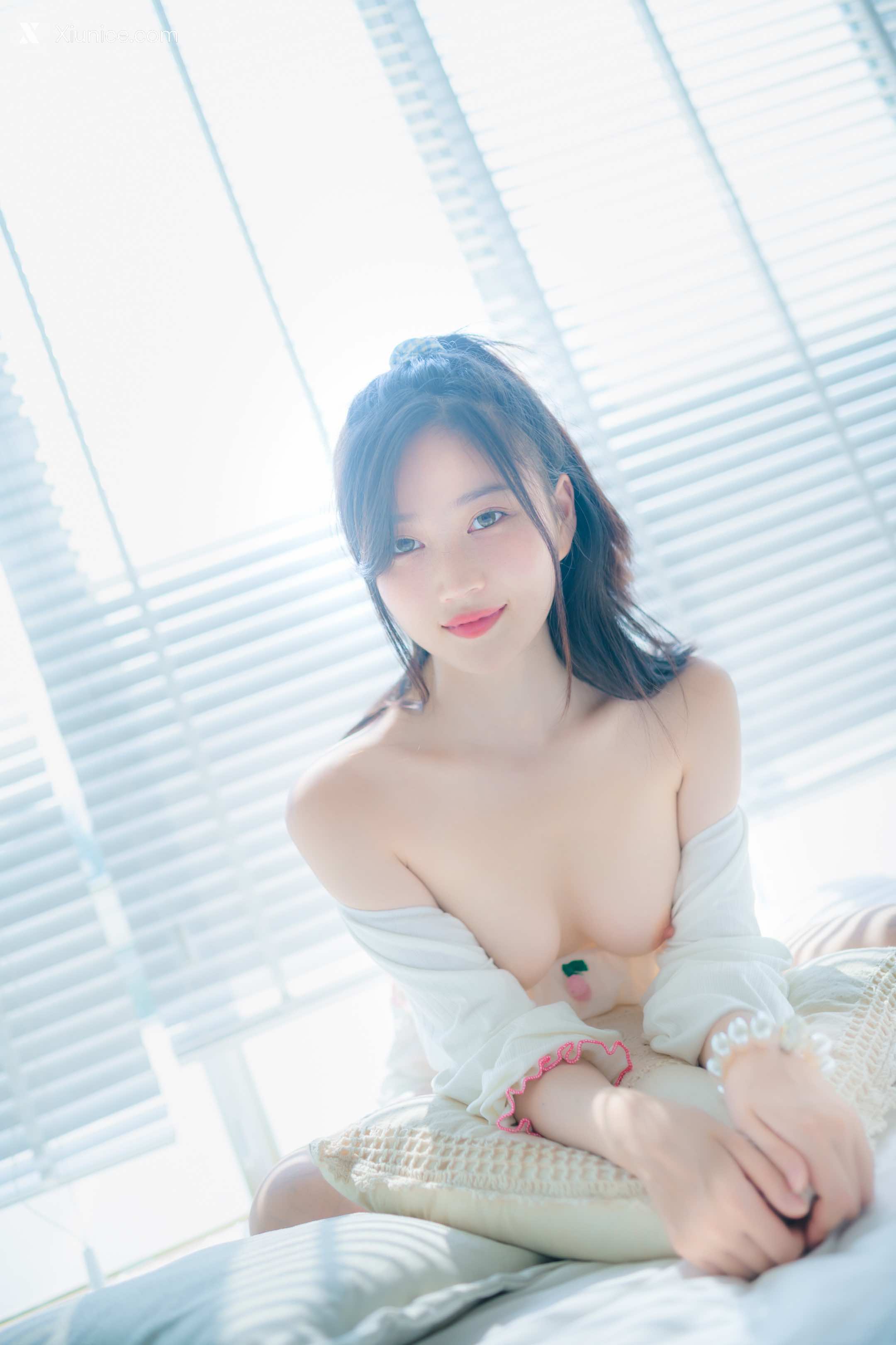 Coser 年年Nnian 爱吃棒棒糖的少女 25