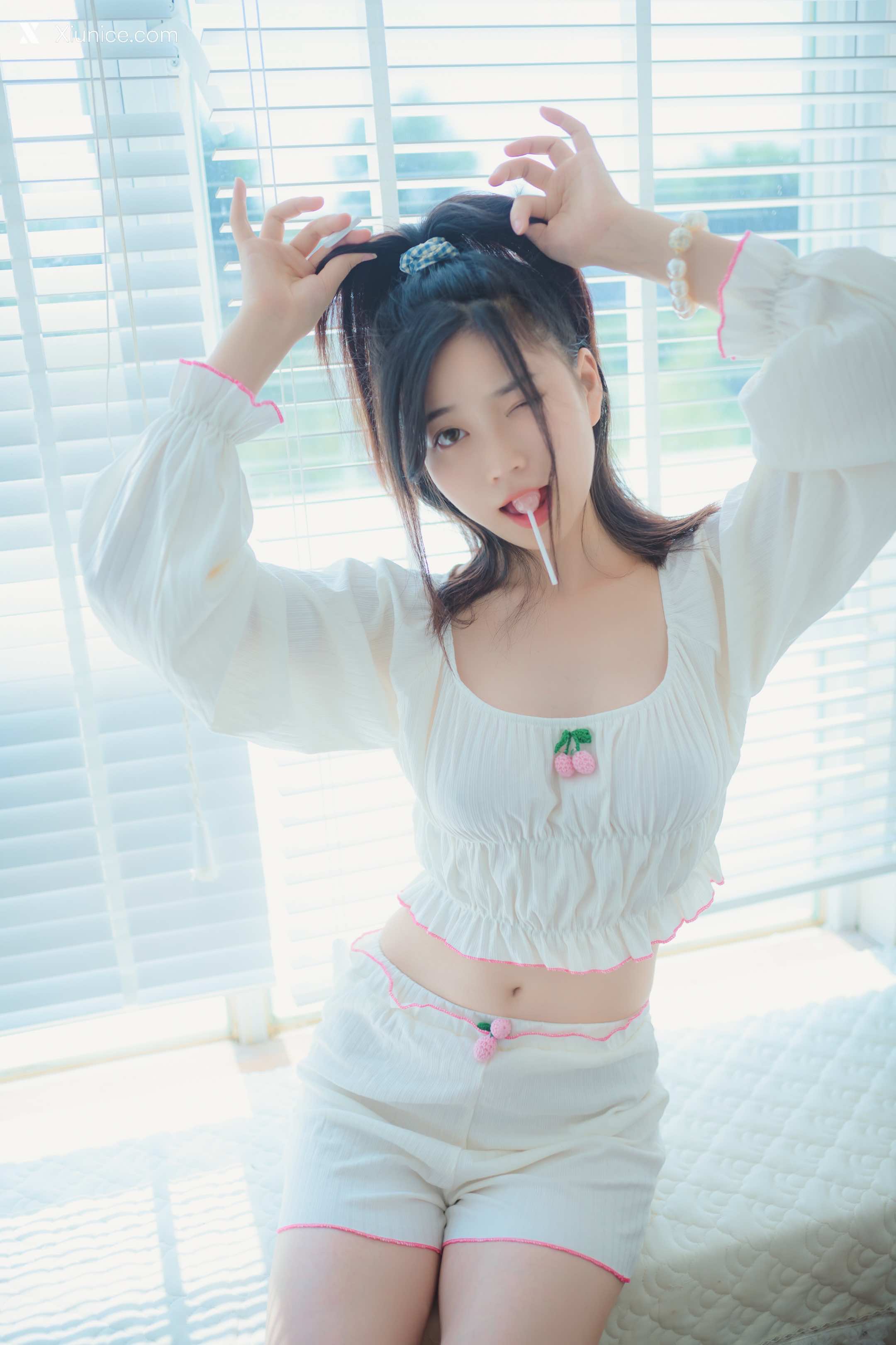 Coser 年年Nnian 爱吃棒棒糖的少女 7