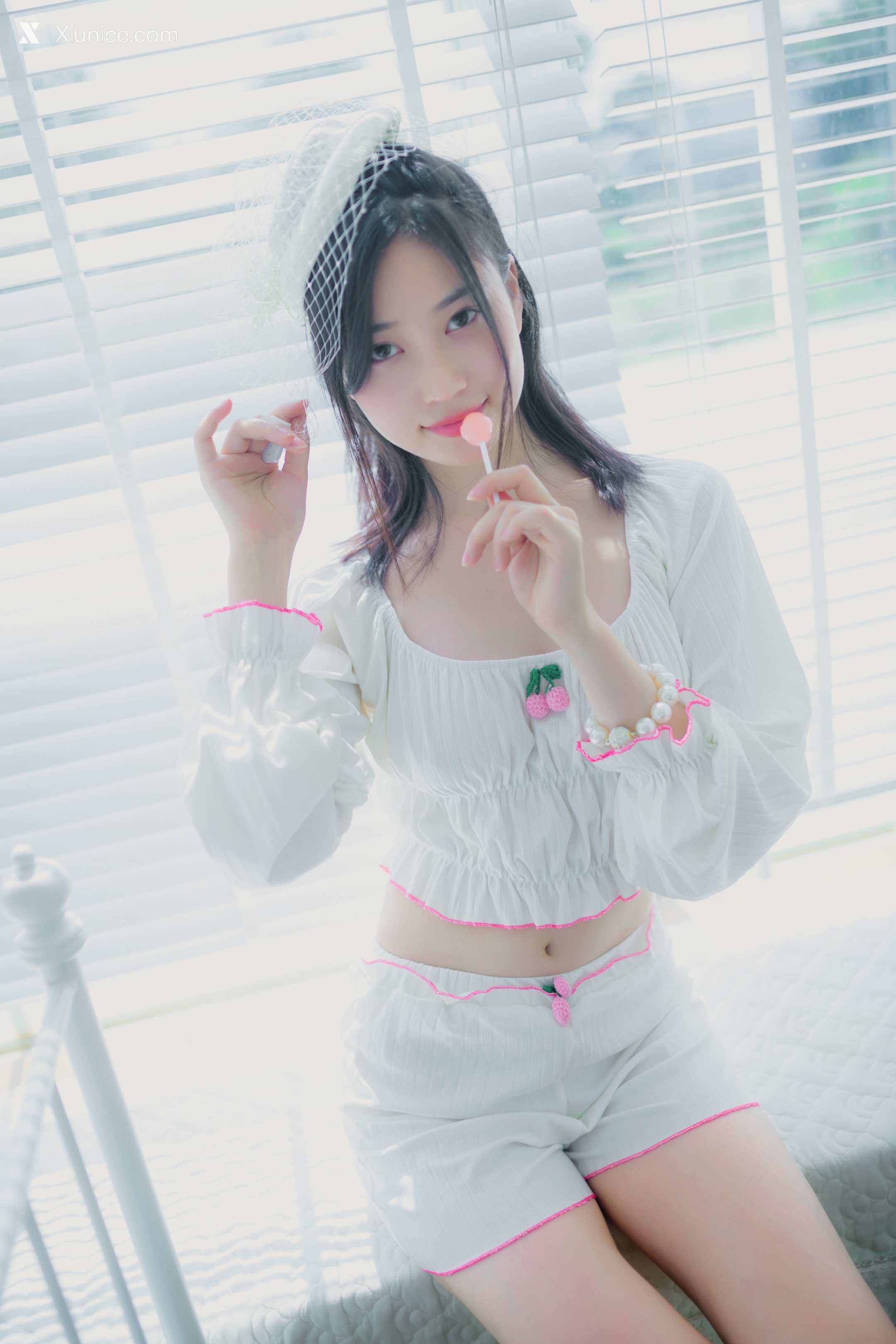 Coser 年年Nnian 爱吃棒棒糖的少女 9