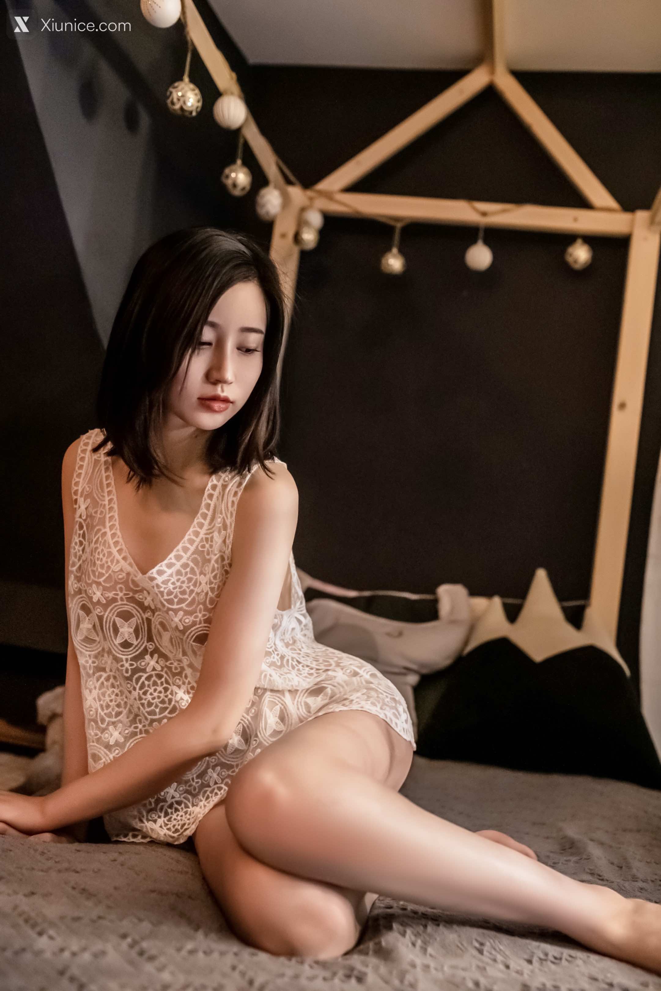 Coser 年年Nnian 白色网衫 5