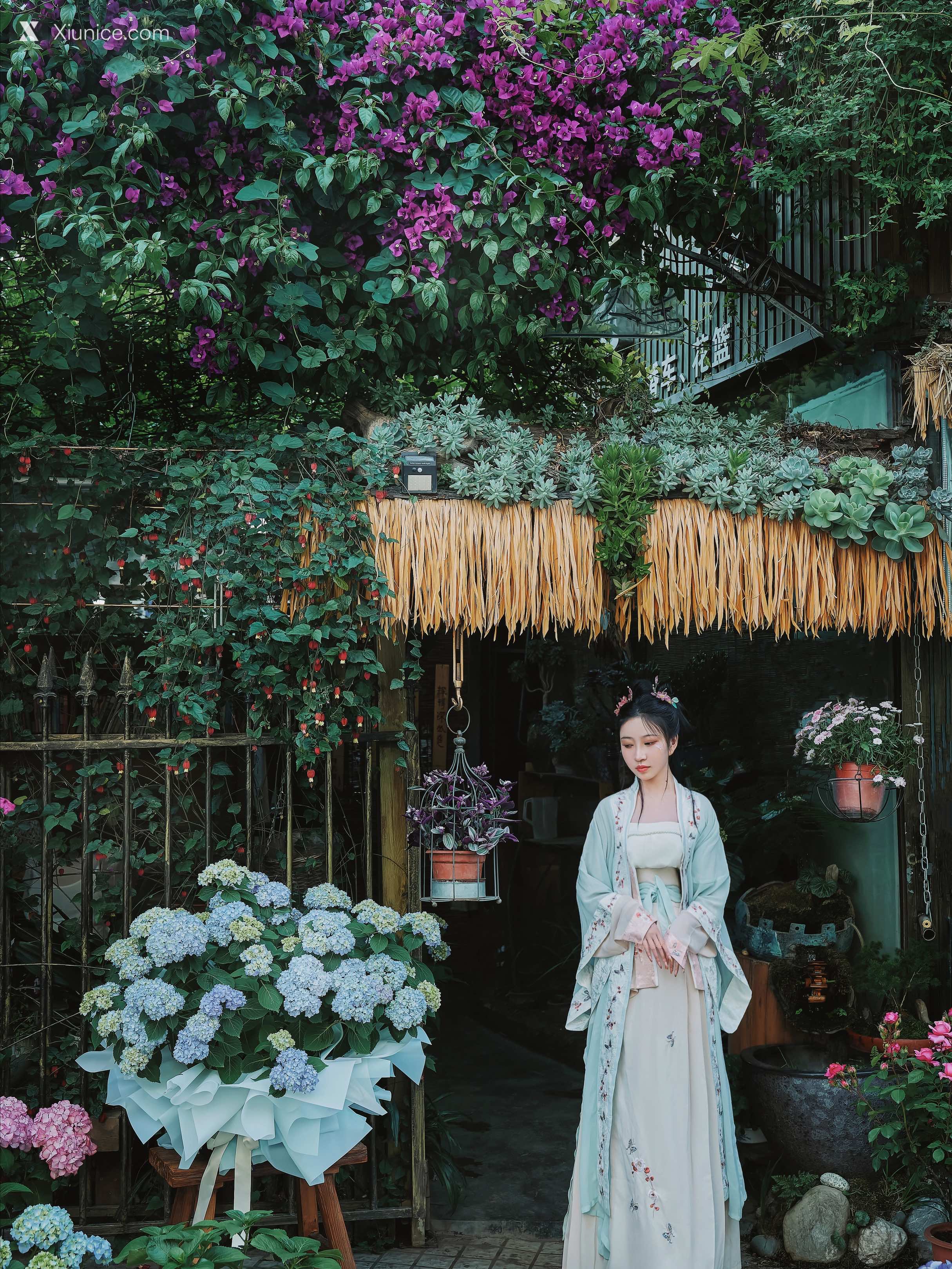 Coser 年年Nnian 白花间集 7