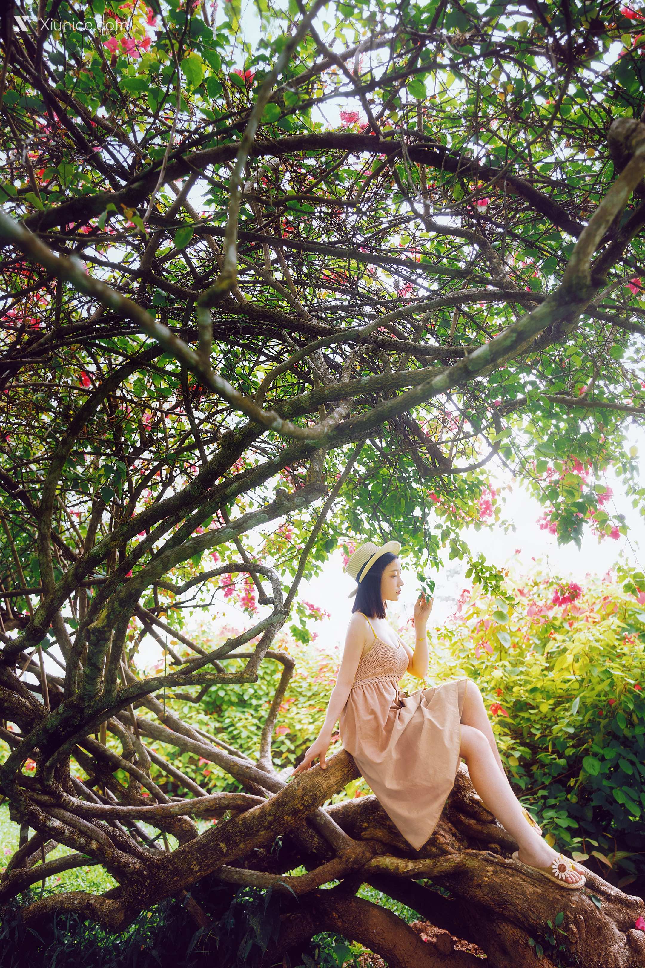 Coser 年年Nnian 白露 10