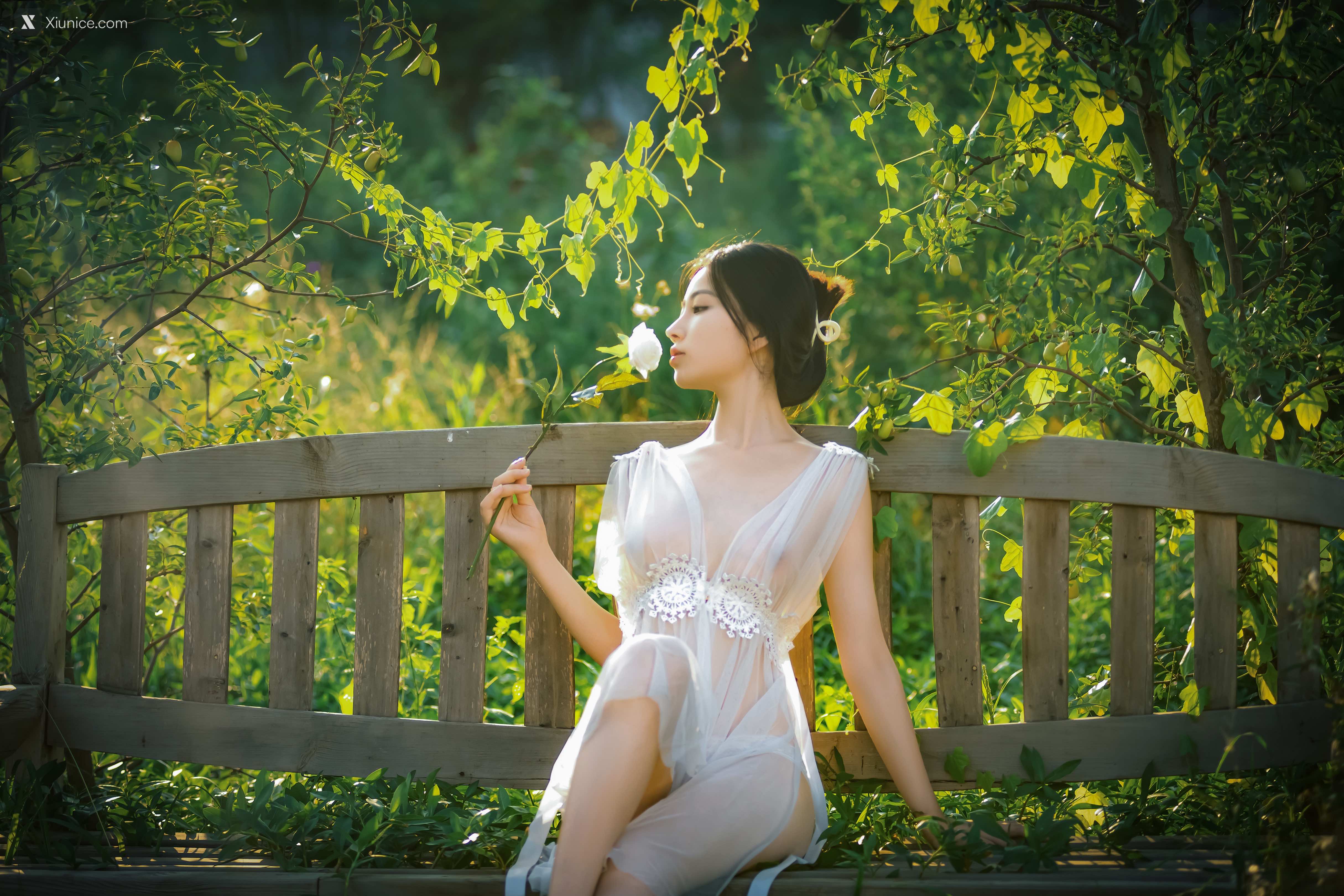 Coser 年年Nnian 神明之女 18