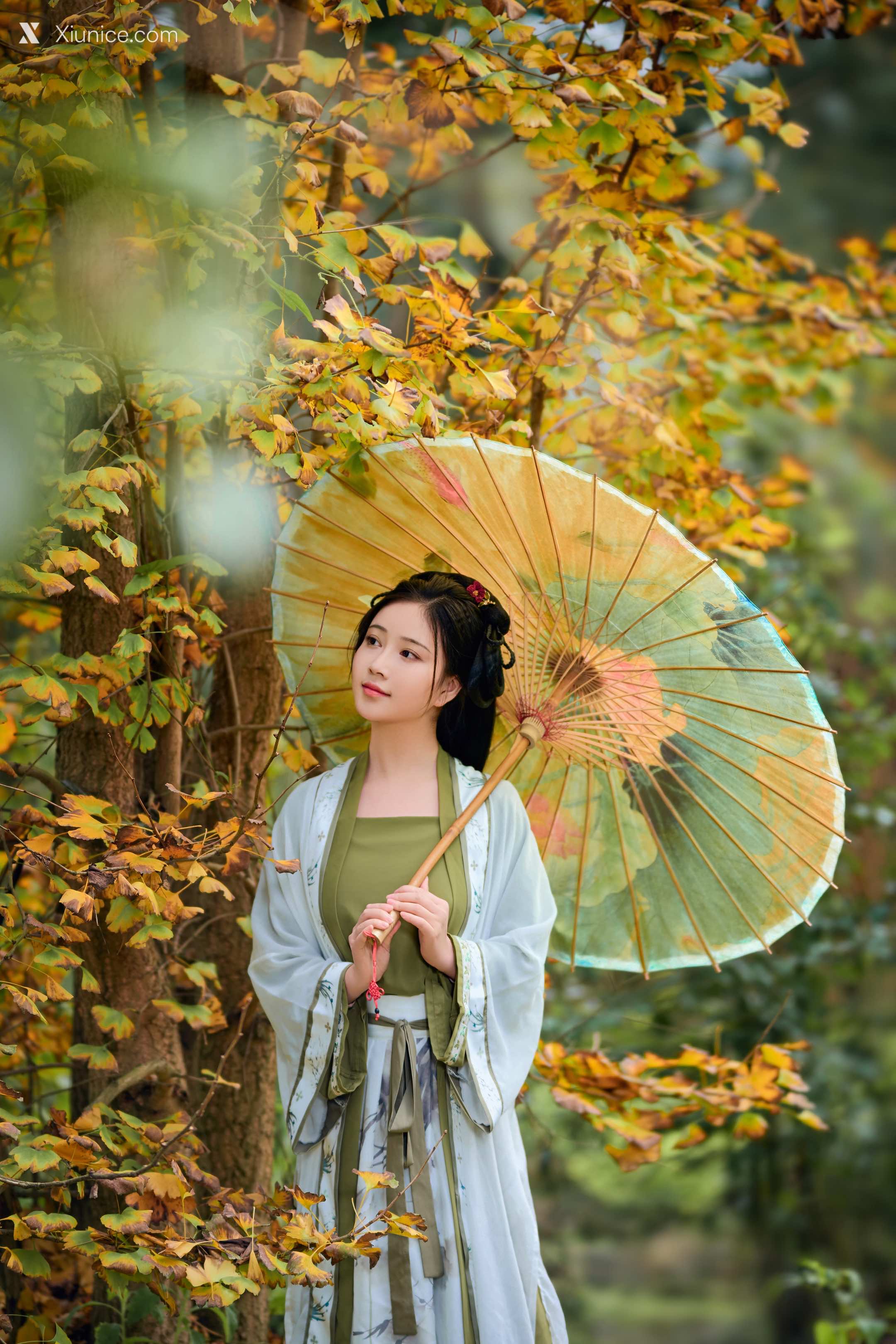 Coser 年年Nnian 秋兮 23