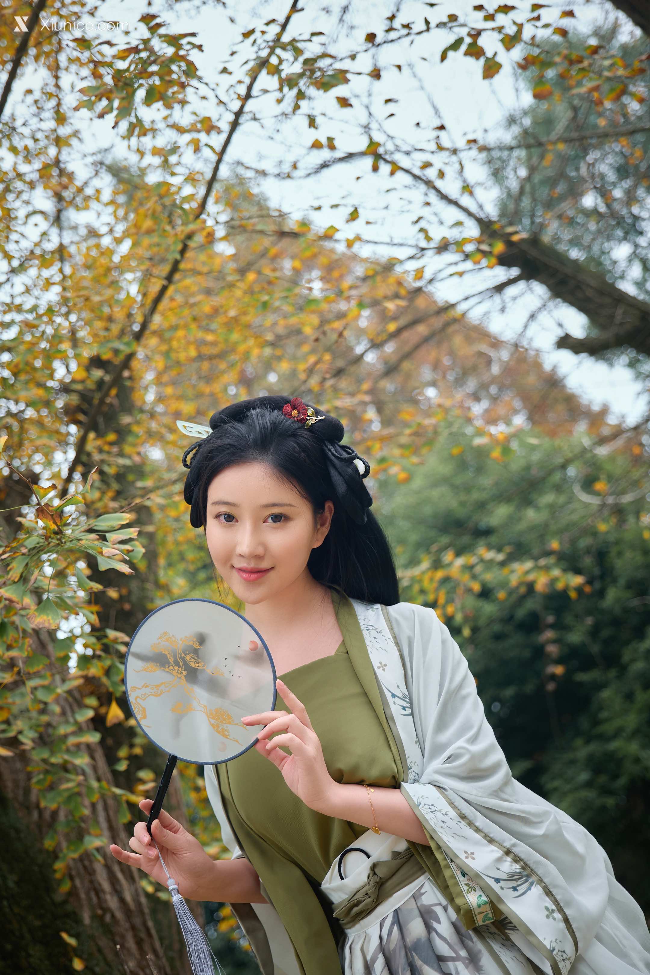 Coser 年年Nnian 秋兮 40