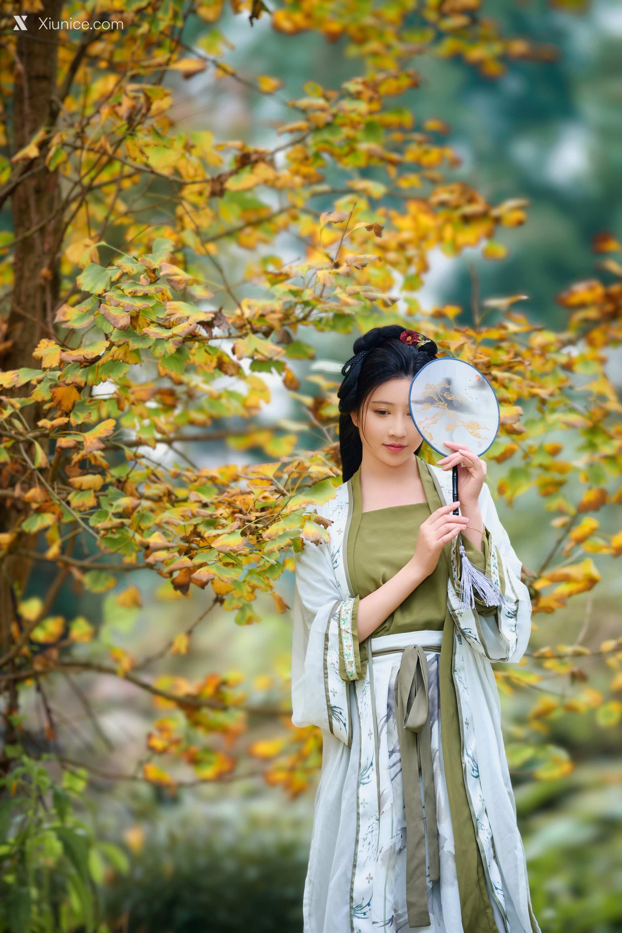 Coser 年年Nnian 秋兮 44