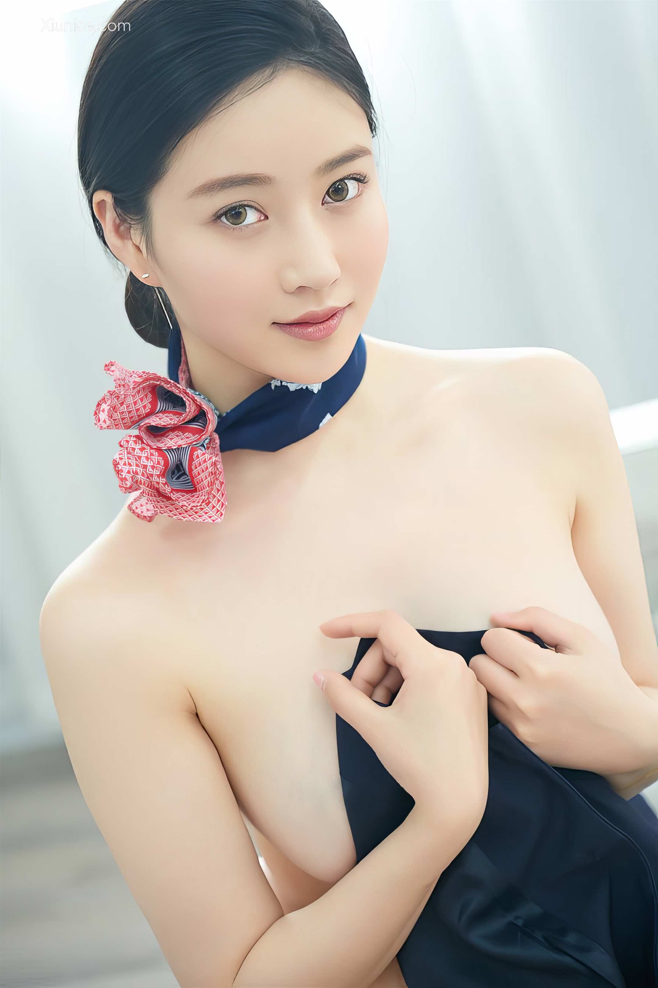 Coser 年年Nnian 空姐 100