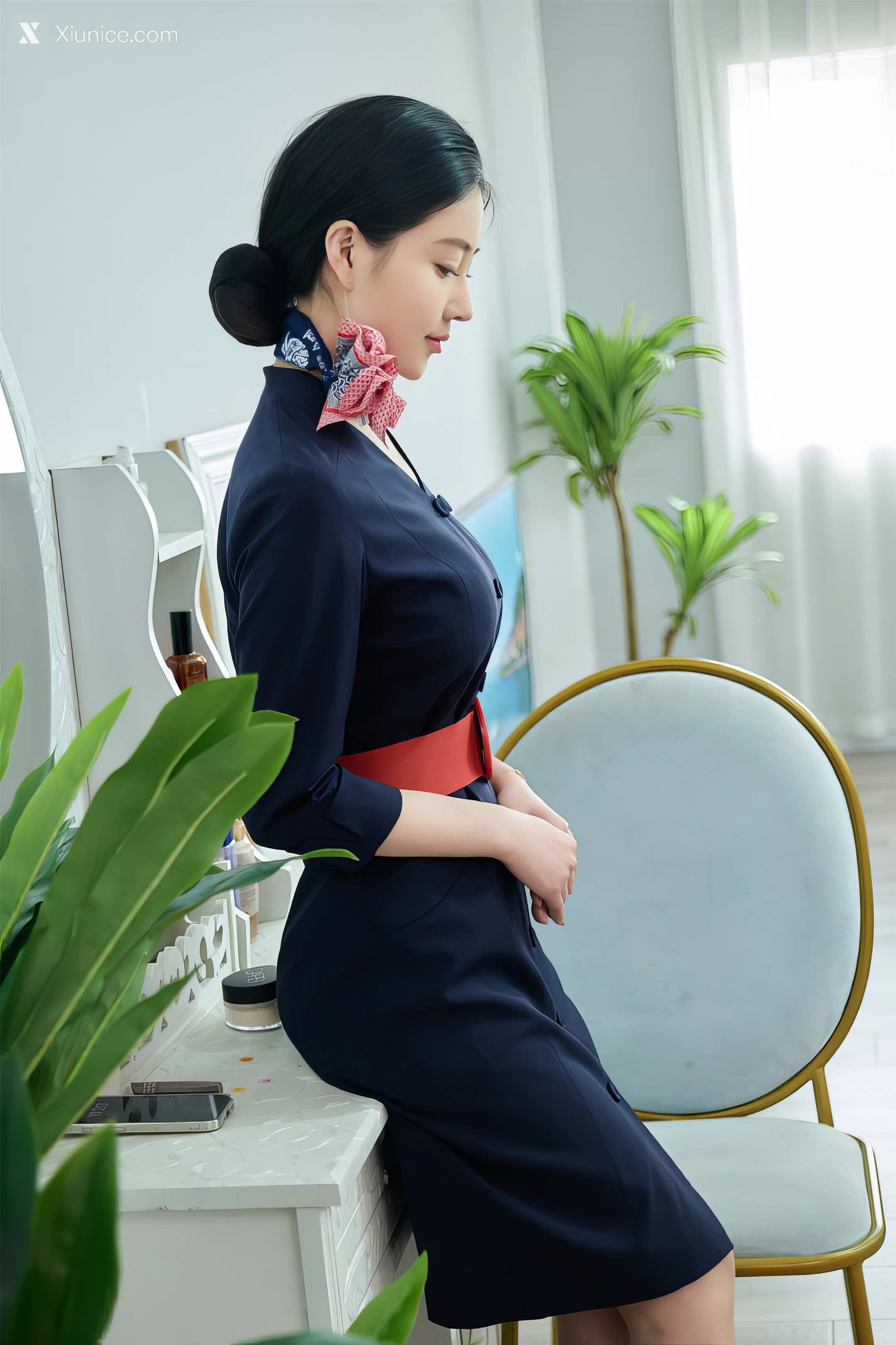 Coser 年年Nnian 空姐 110
